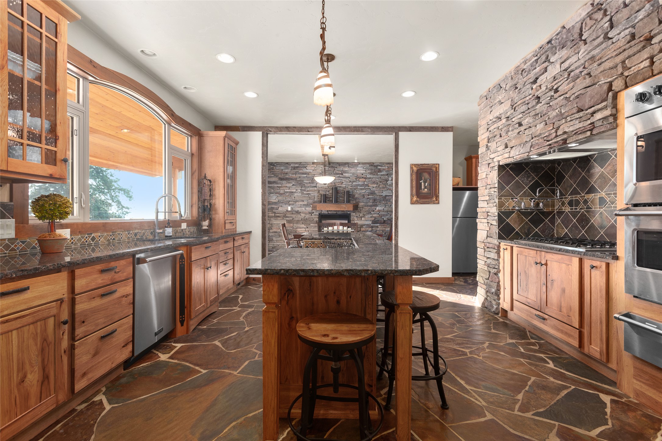 1335 Mooring Road Property Photo 17