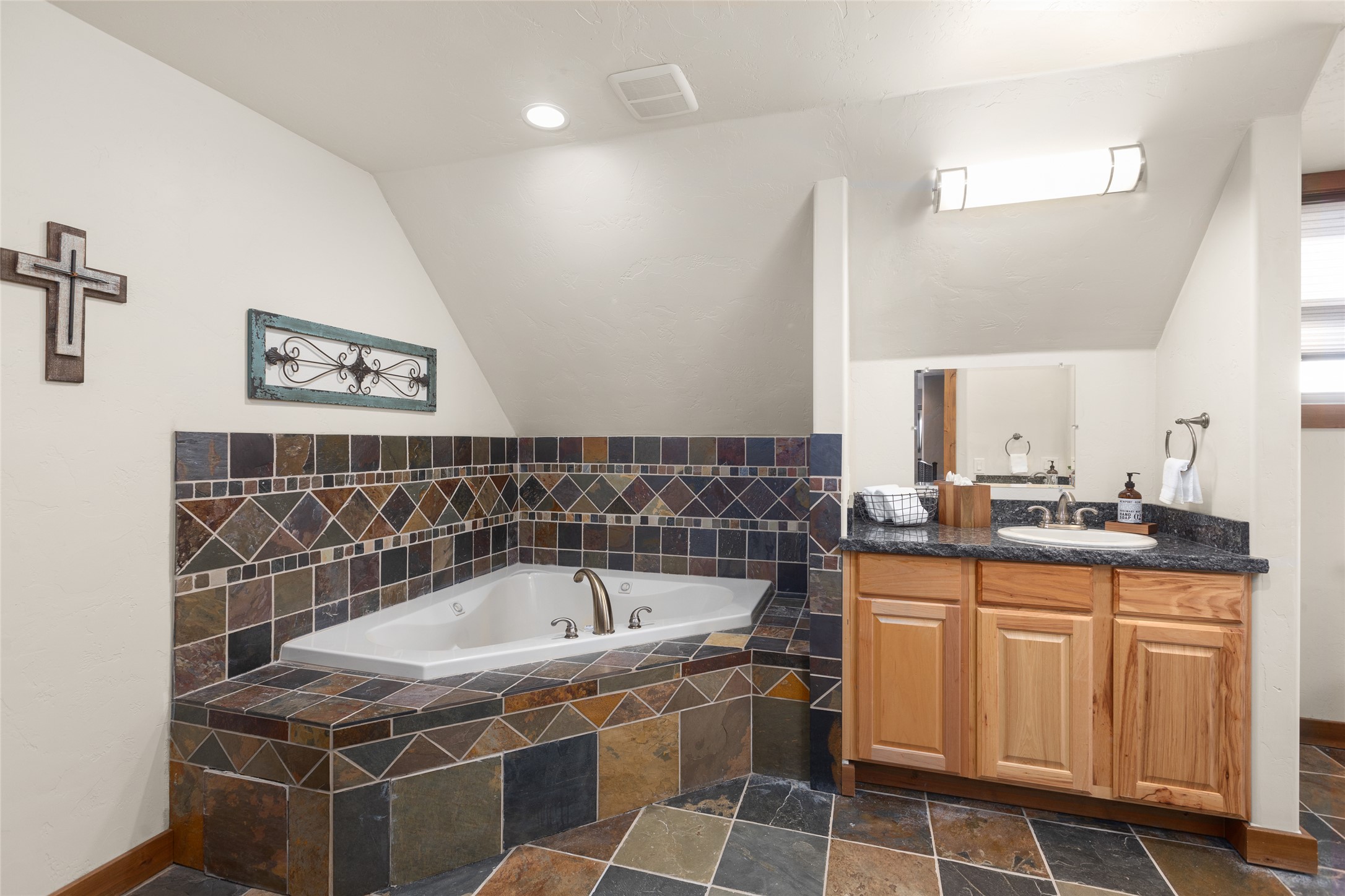 1335 Mooring Road Property Photo 47