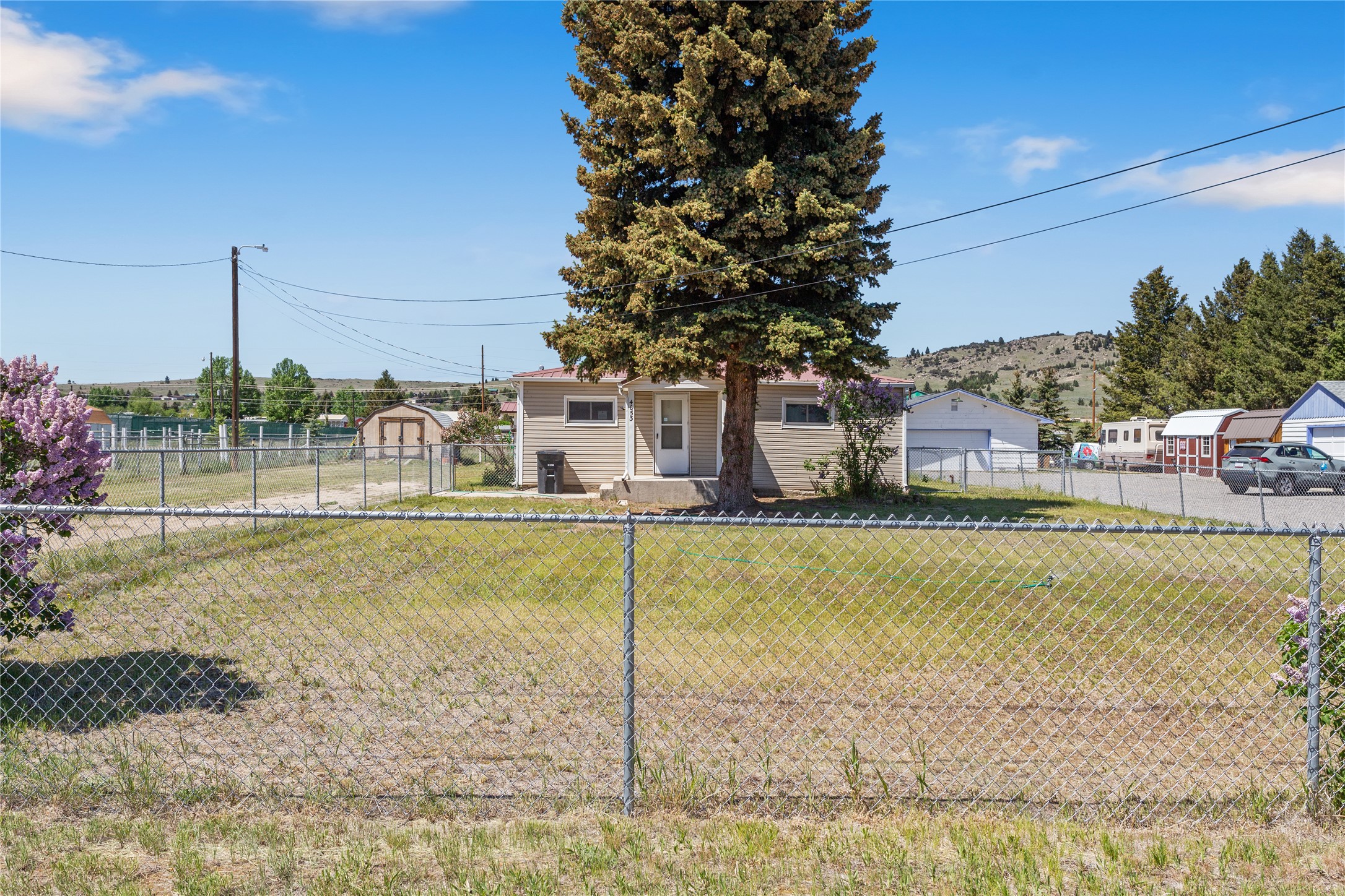4053 Wynne Avenue Property Photo 2