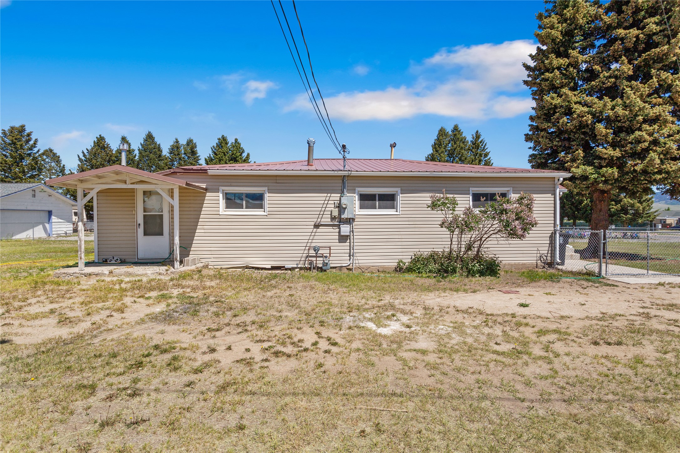 4053 Wynne Avenue Property Photo 4