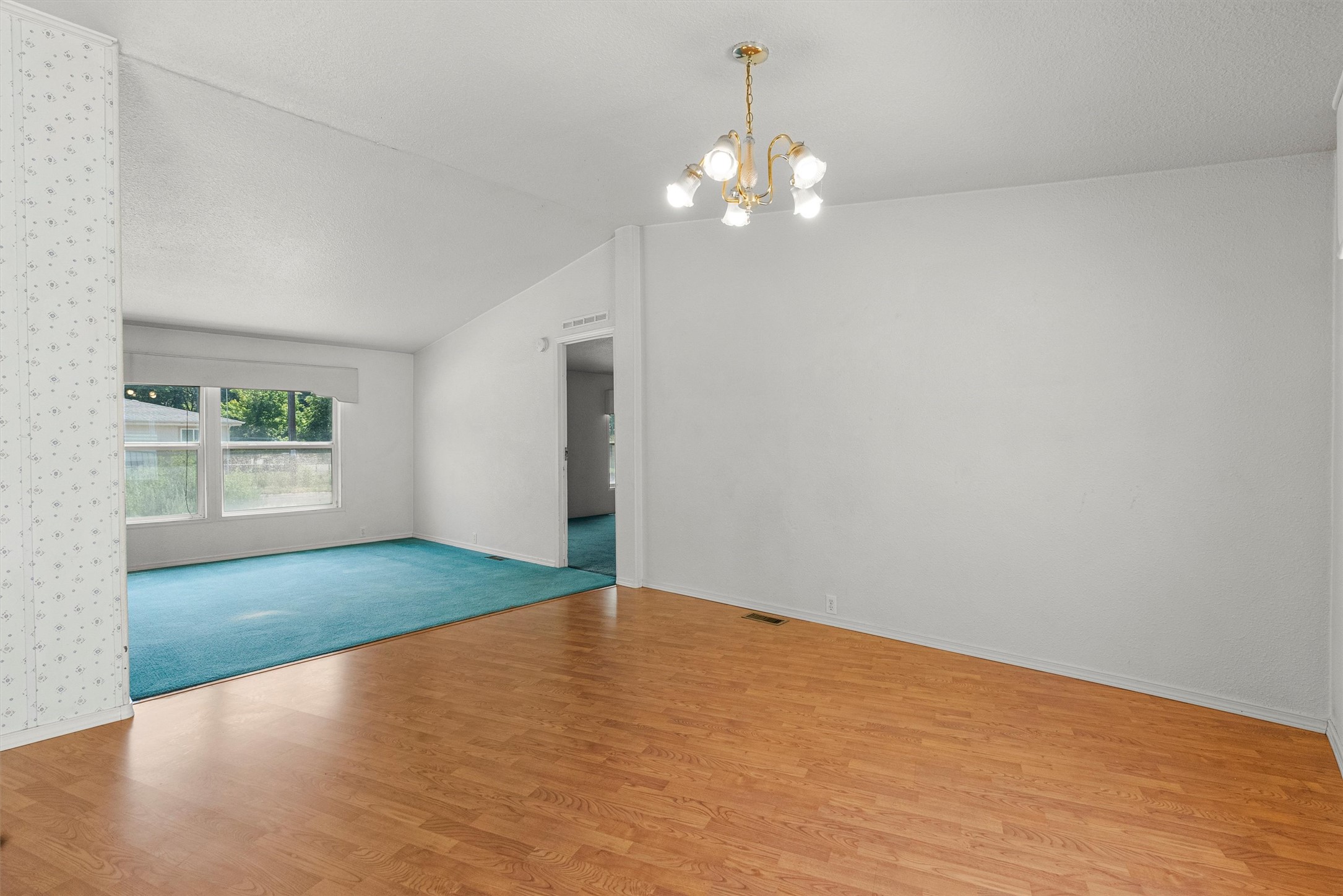 838 Locust Street Property Photo 9