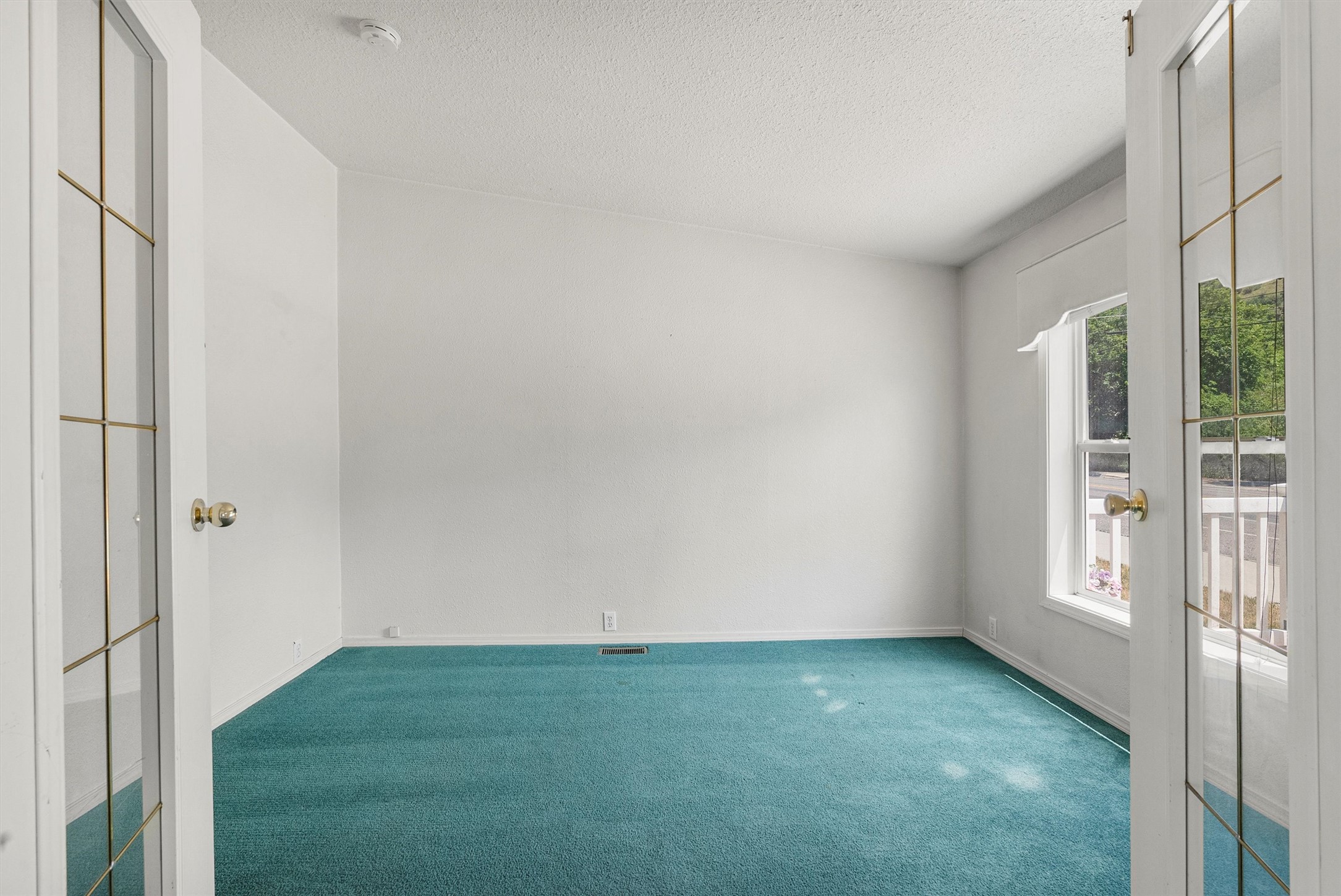 838 Locust Street Property Photo 18