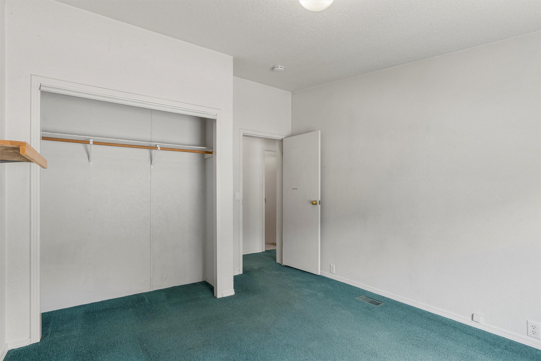 838 Locust Street Property Photo 20