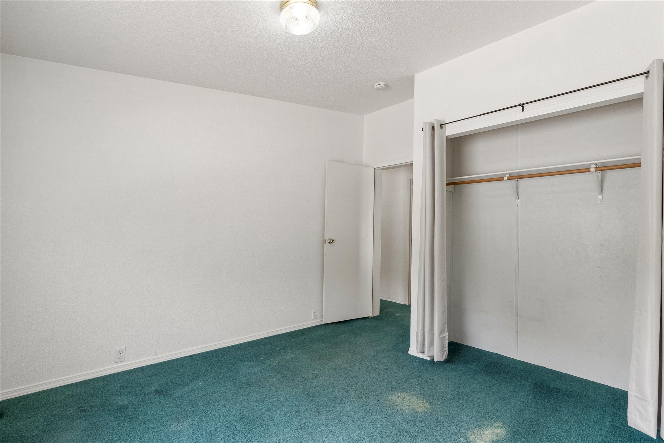 838 Locust Street Property Photo 22