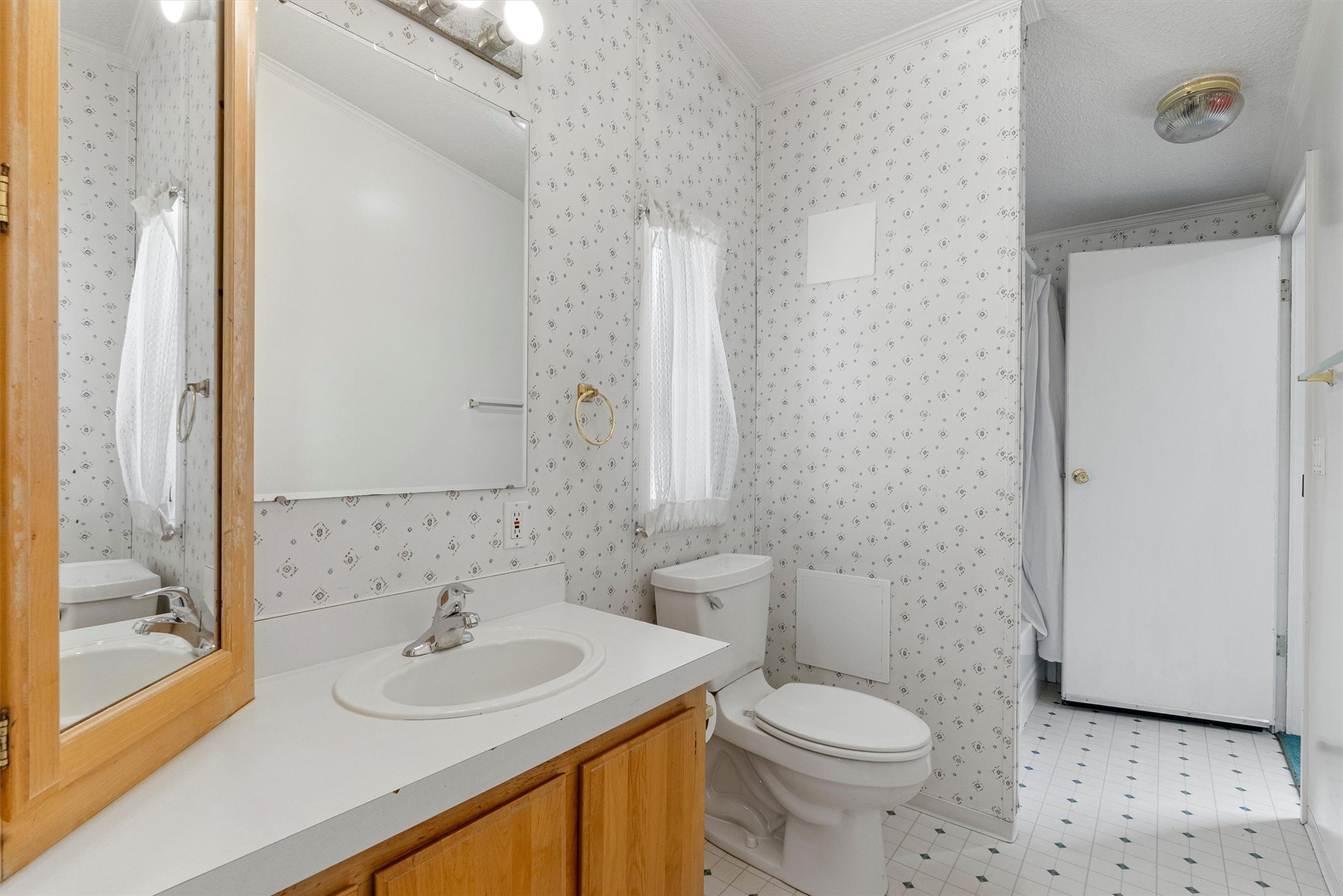 838 Locust Street Property Photo 26