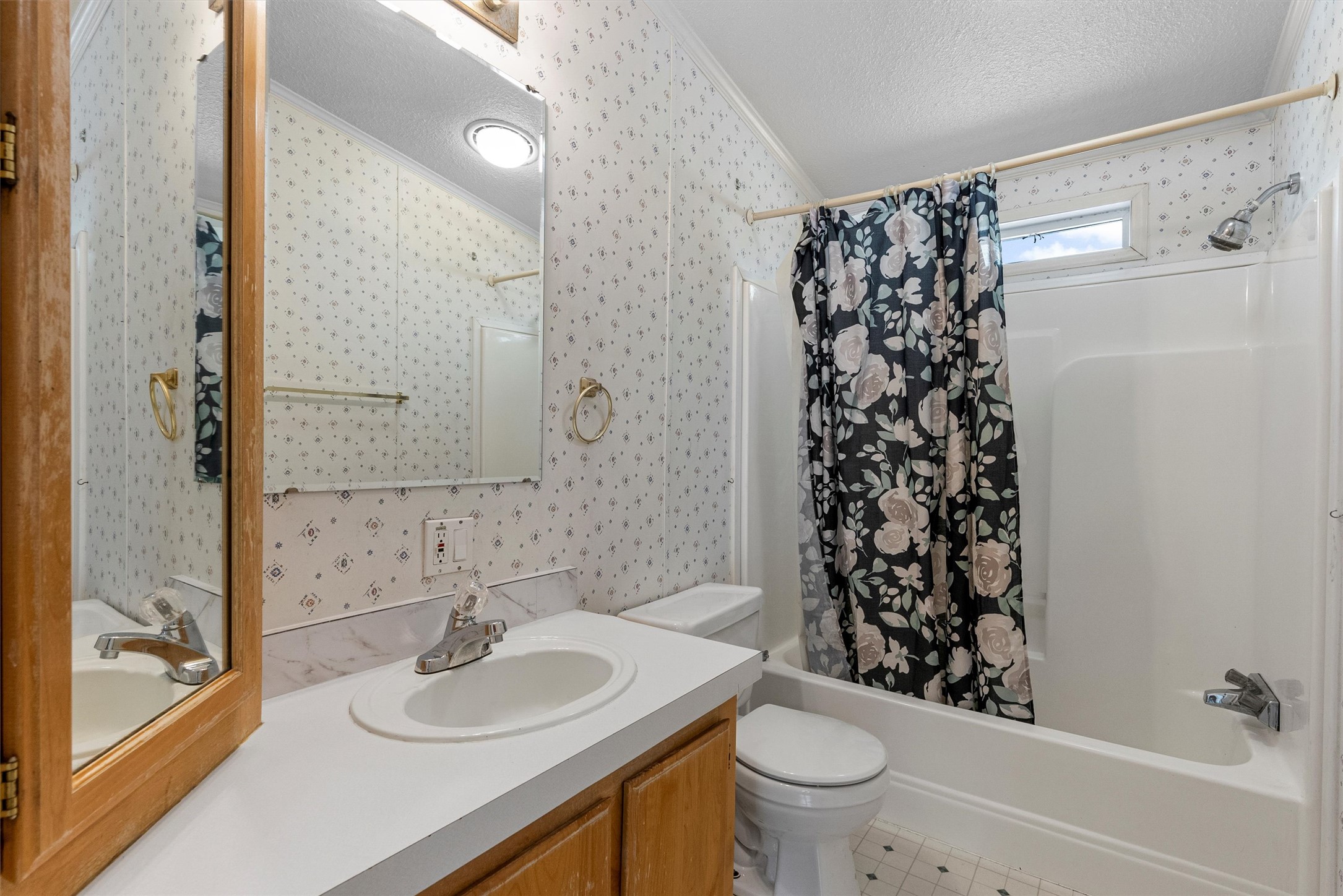 838 Locust Street Property Photo 27