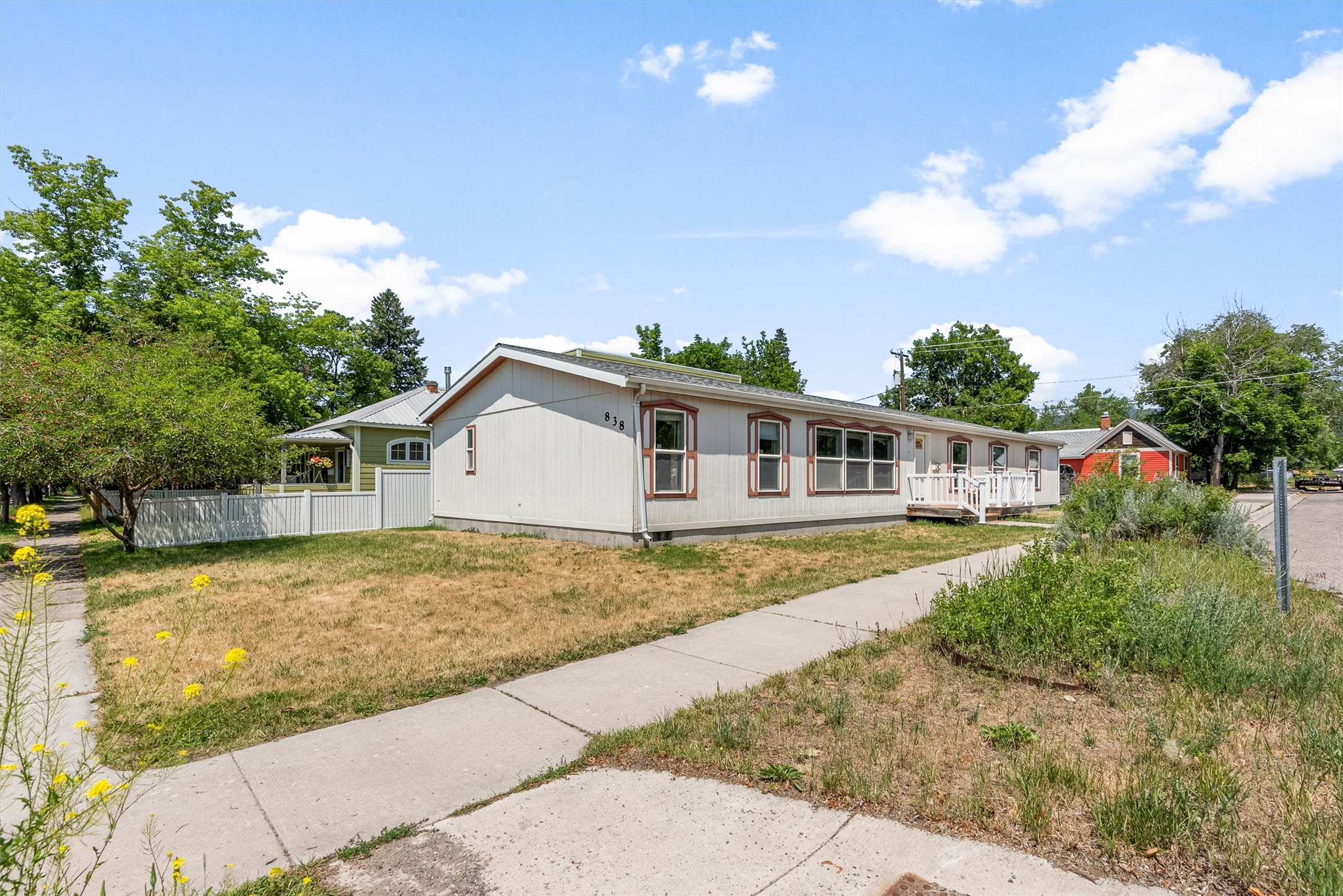 838 Locust Street Property Photo 29