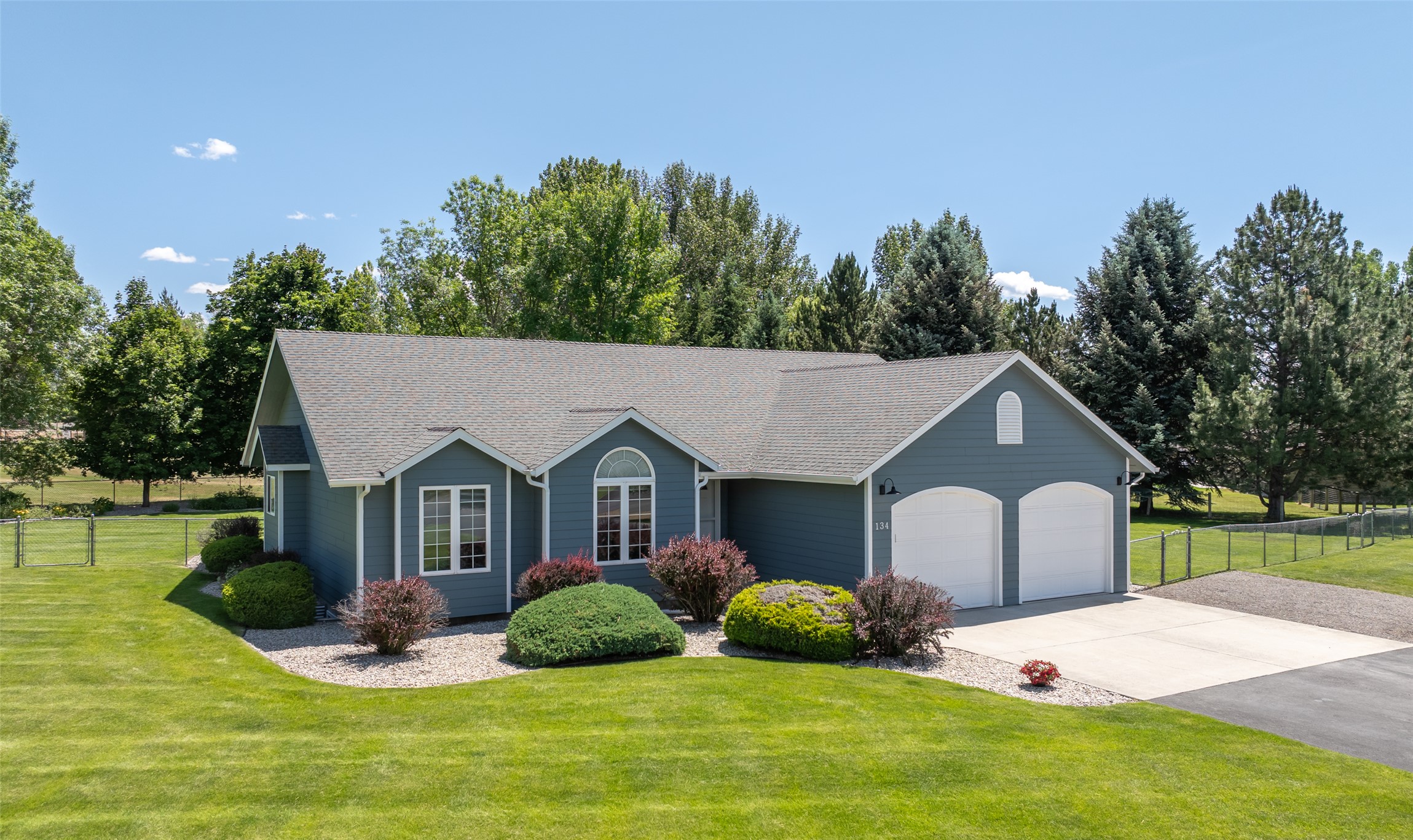 134 Apple Valley Way Property Photo 1