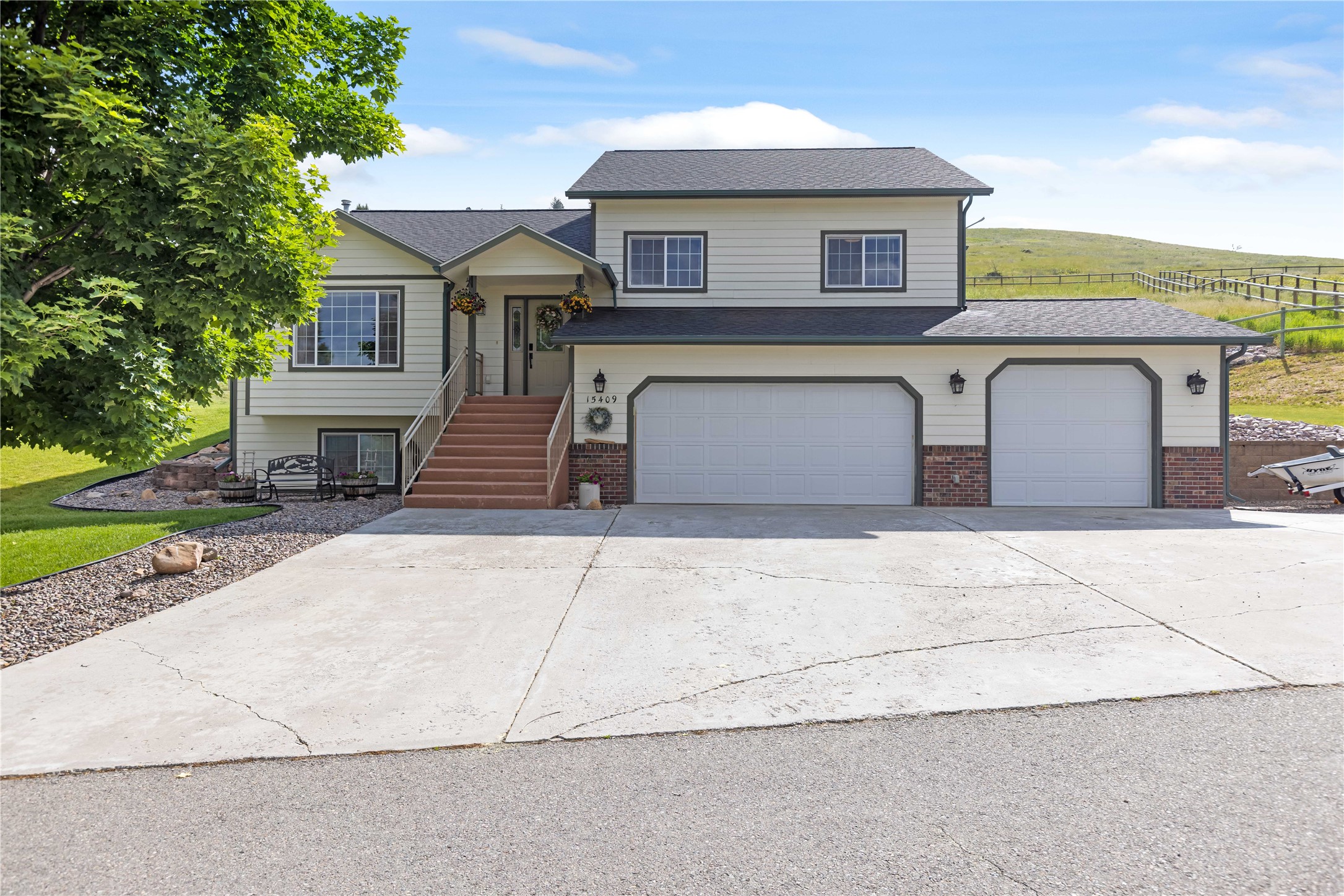 15409 Savik Lane Property Photo 1