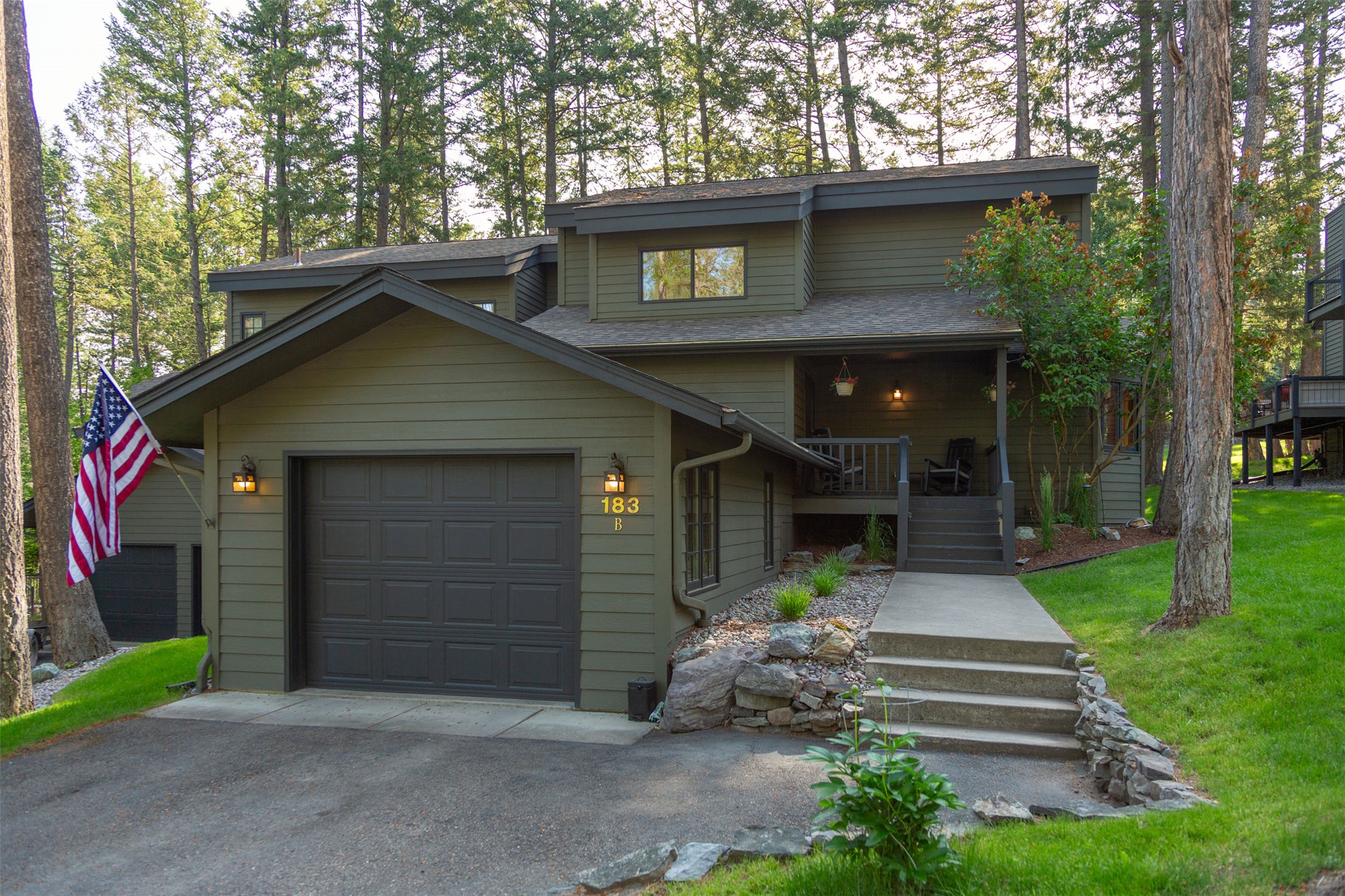 183b Eagle Bend Drive Property Photo 1