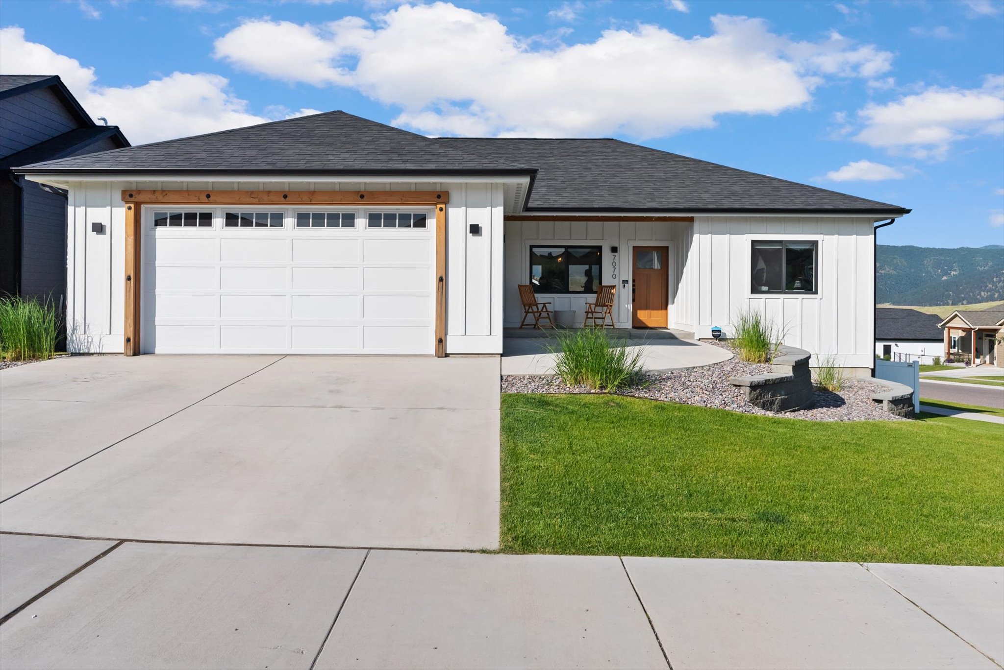 7070 Max Drive Property Photo 1