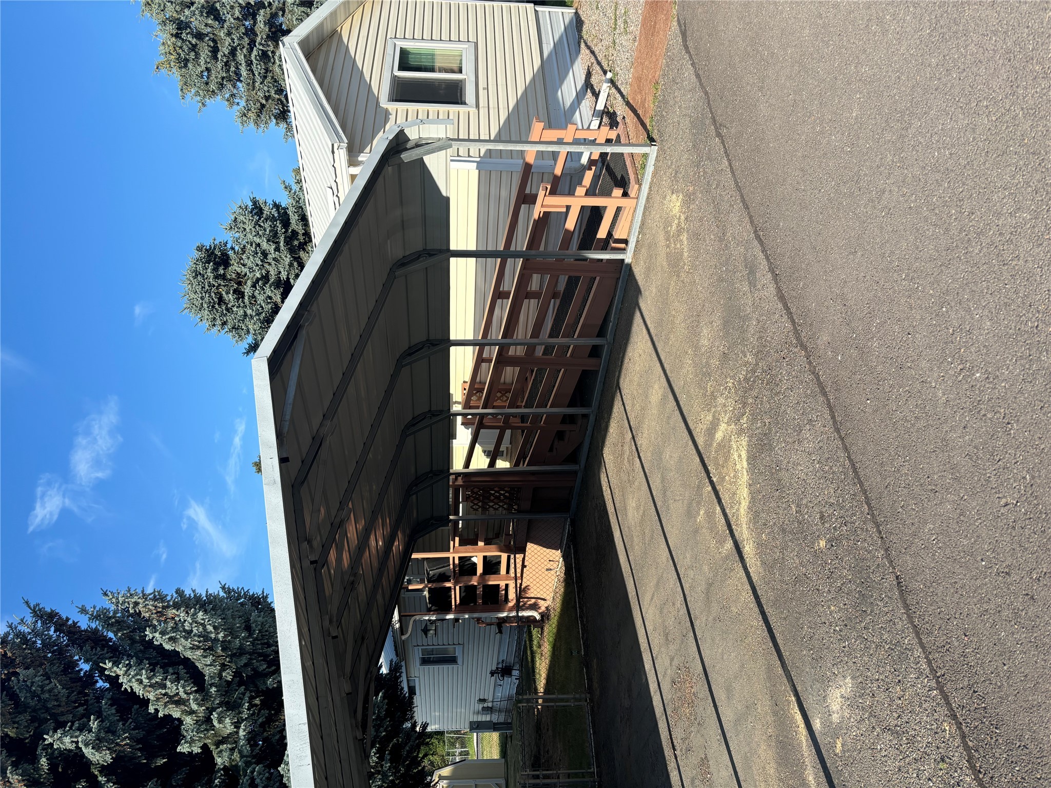 1813 S Reserve Street Property Photo 3