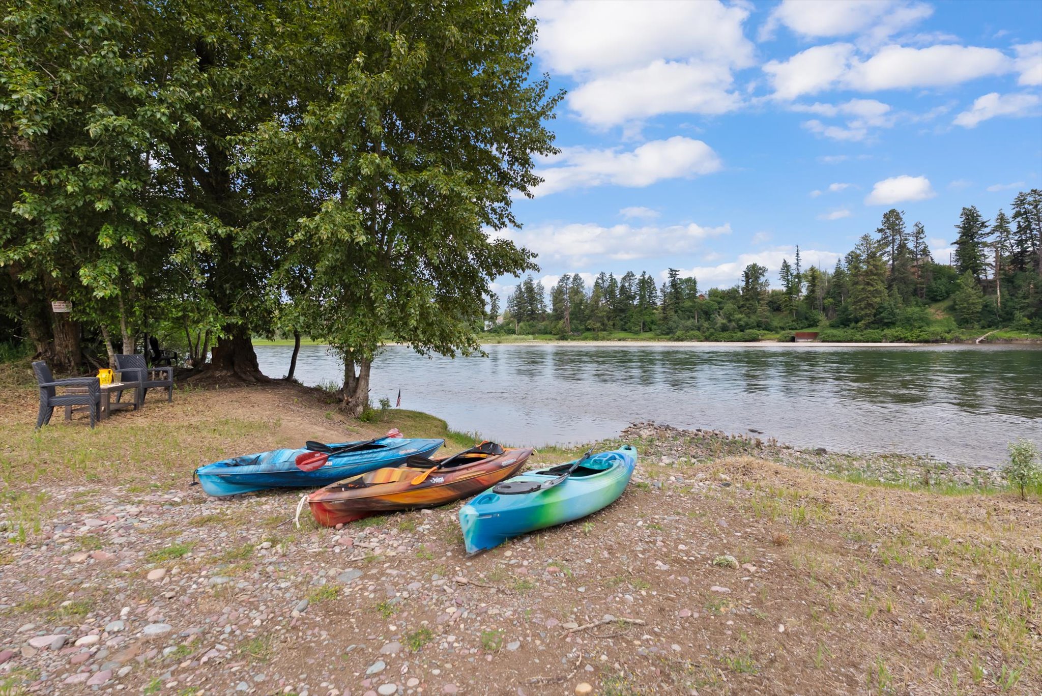 1398 Waters Edge Way Property Photo 3