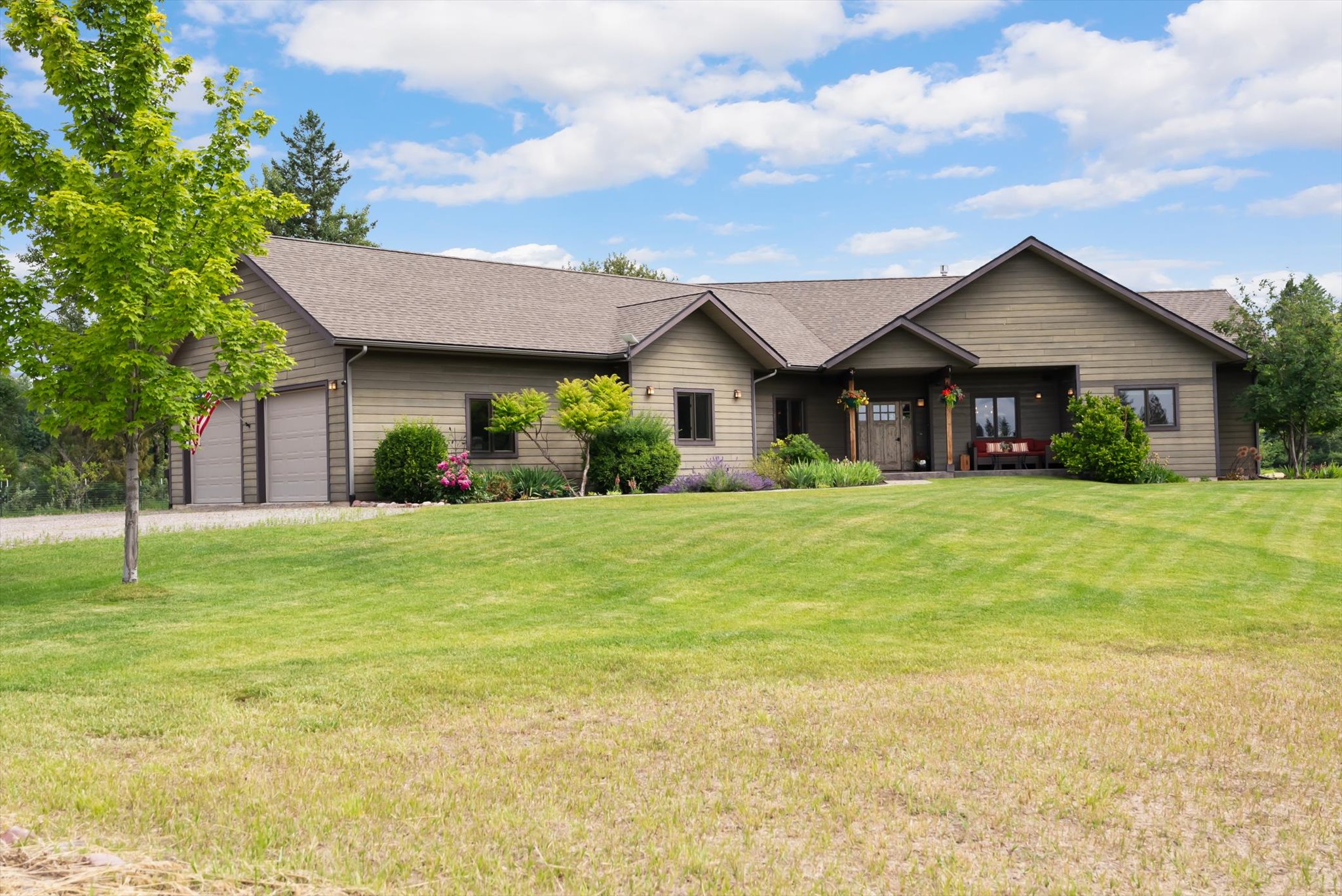 1398 Waters Edge Way Property Photo 5