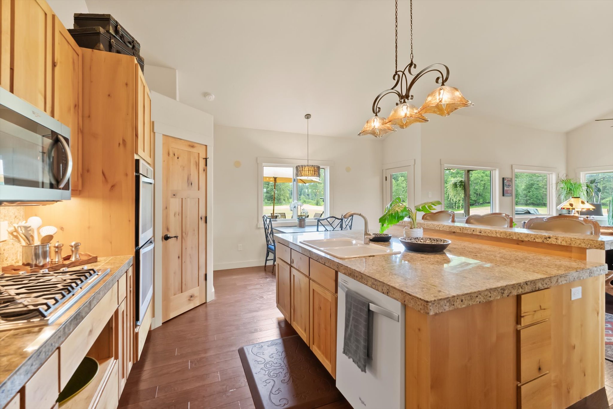 1398 Waters Edge Way Property Photo 7