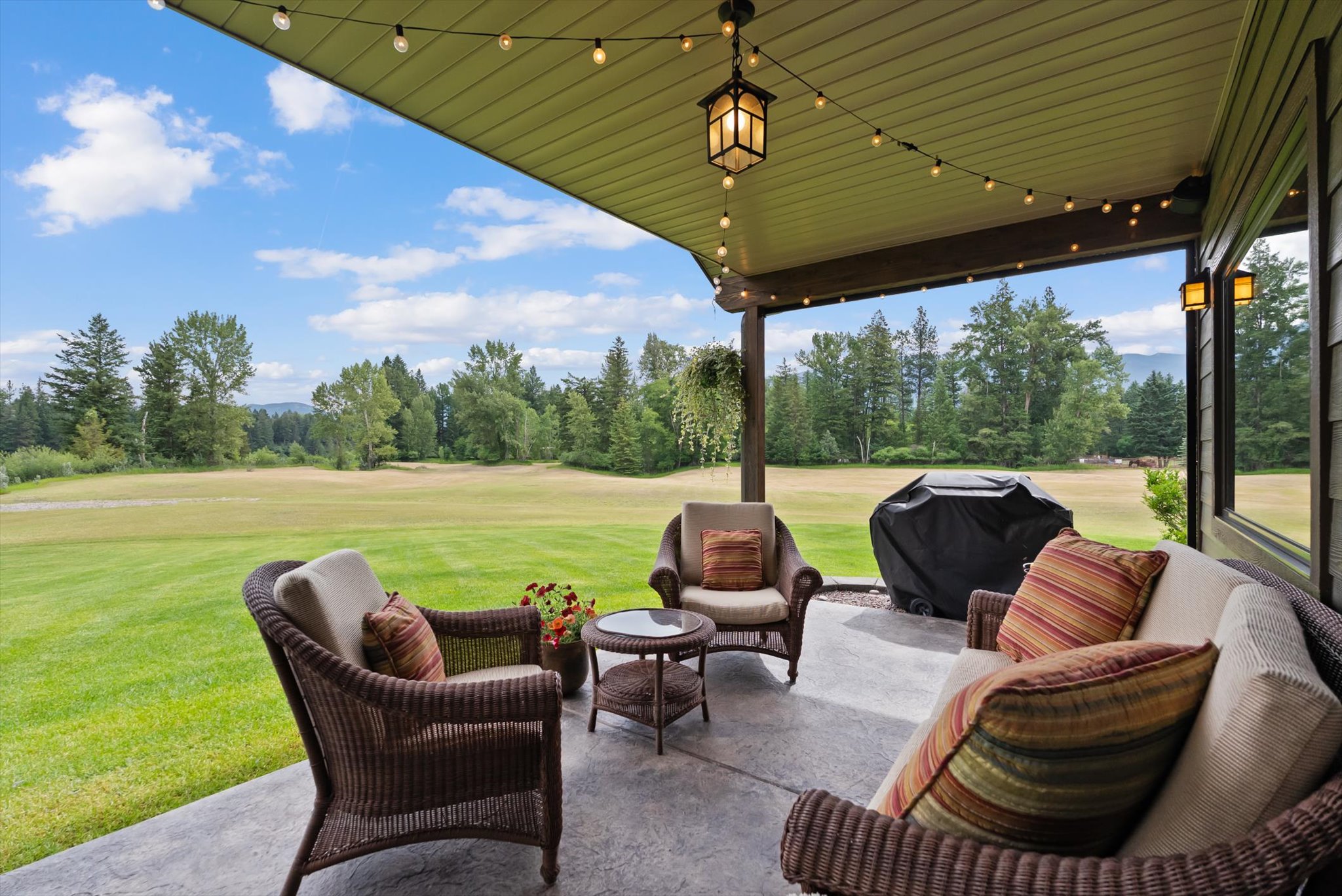 1398 Waters Edge Way Property Photo 9