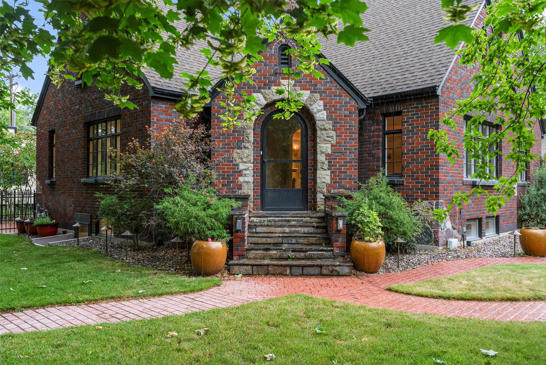 300 Connell Avenue Property Photo 2