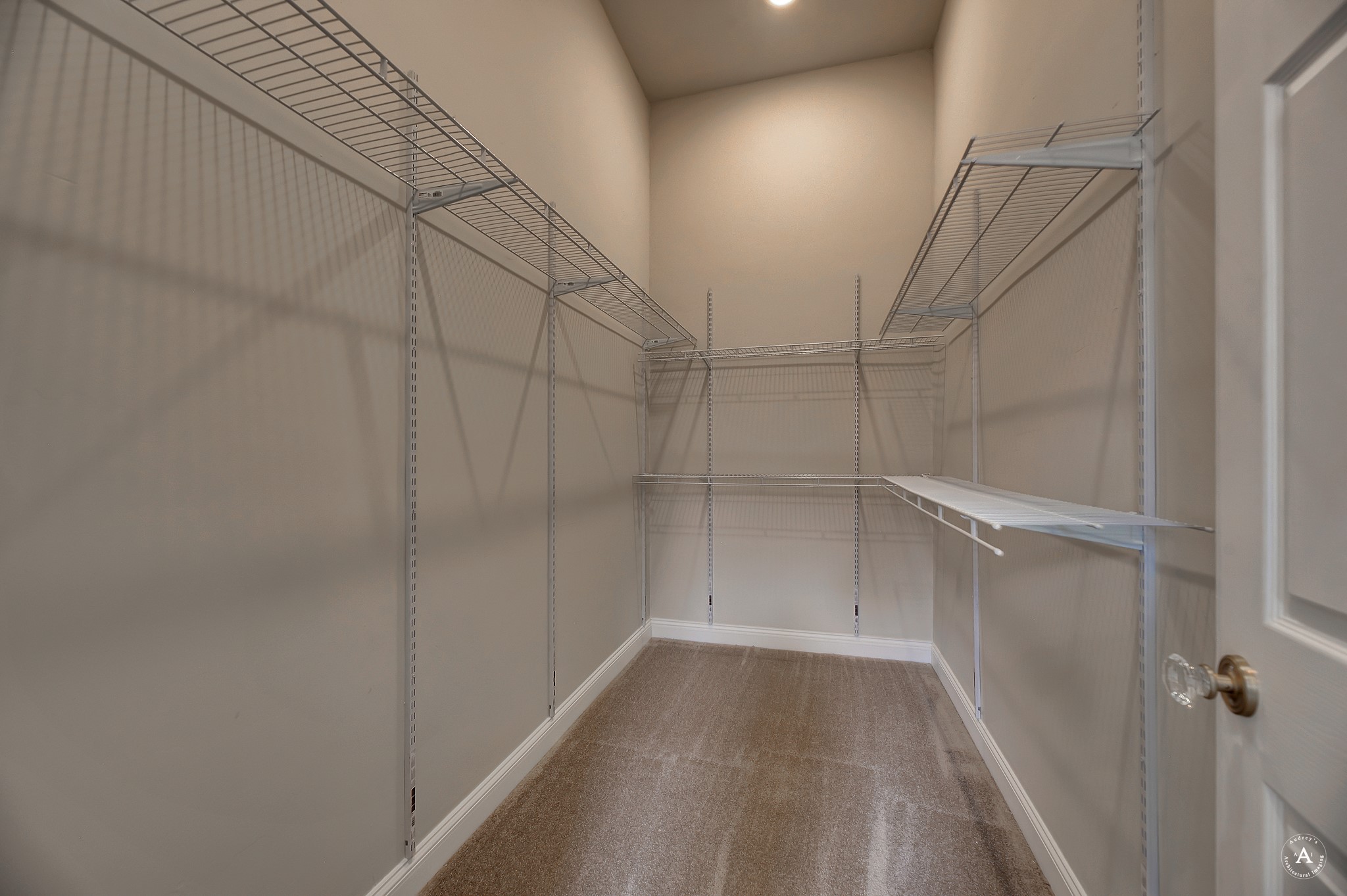 140 W Park Street Property Photo 75