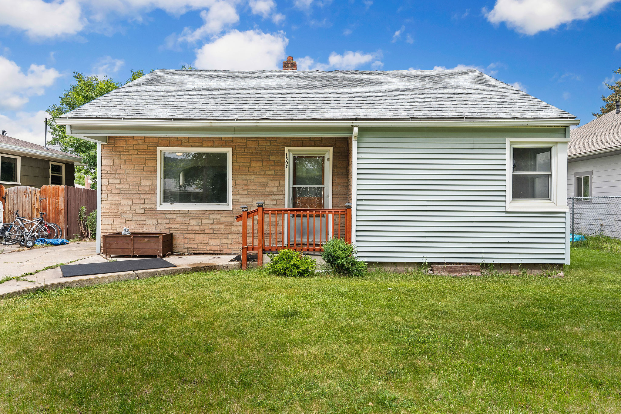 1307 4th Street W Property Photo 1