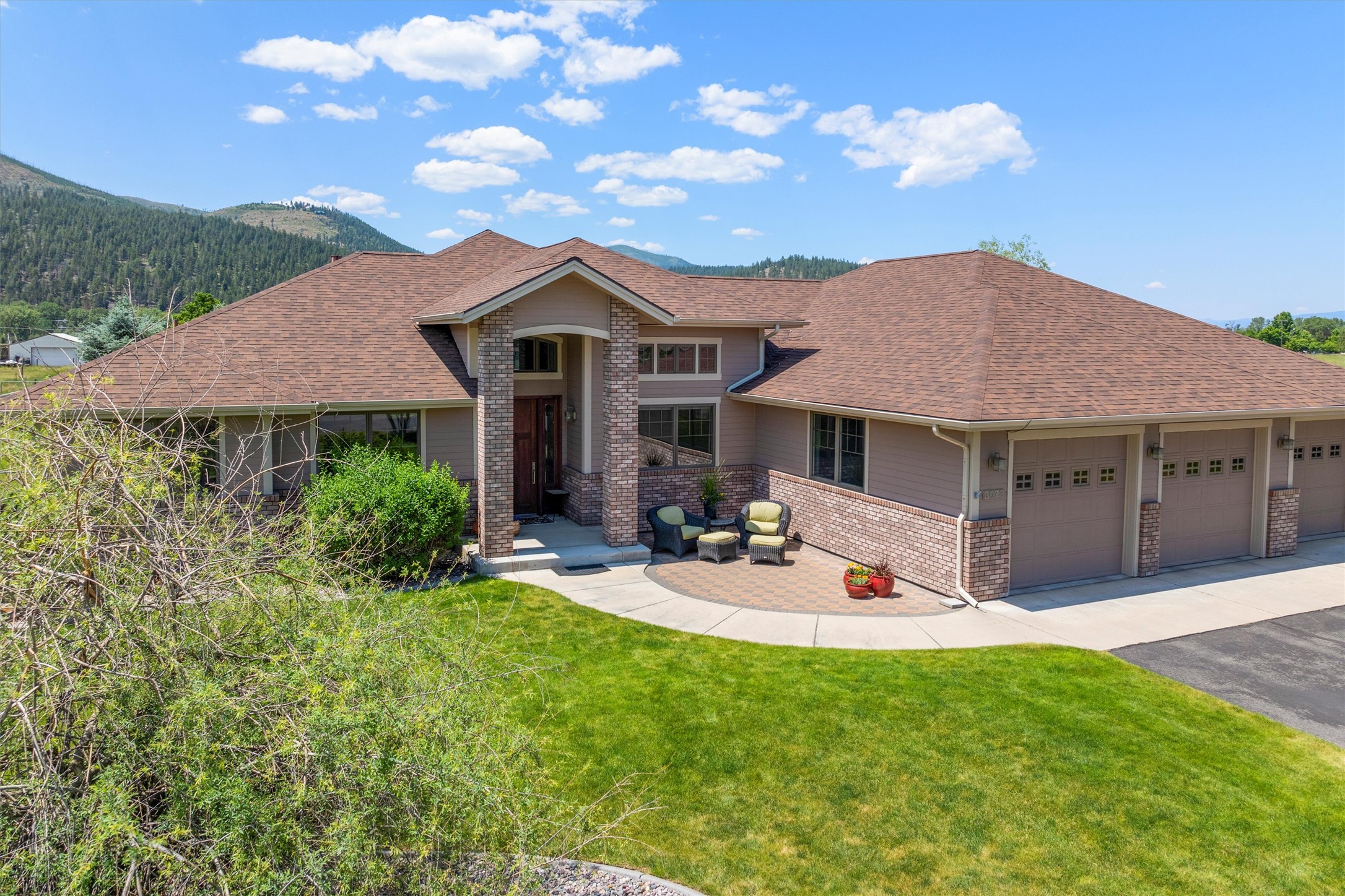 3073 Catherine Court Property Photo 1