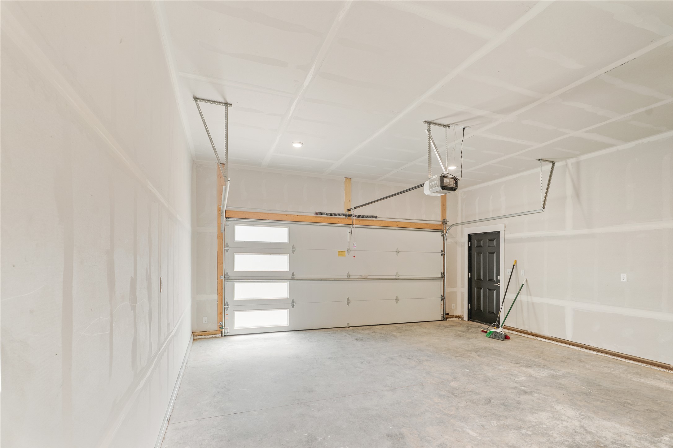 37 S Rodney Street Property Photo 17