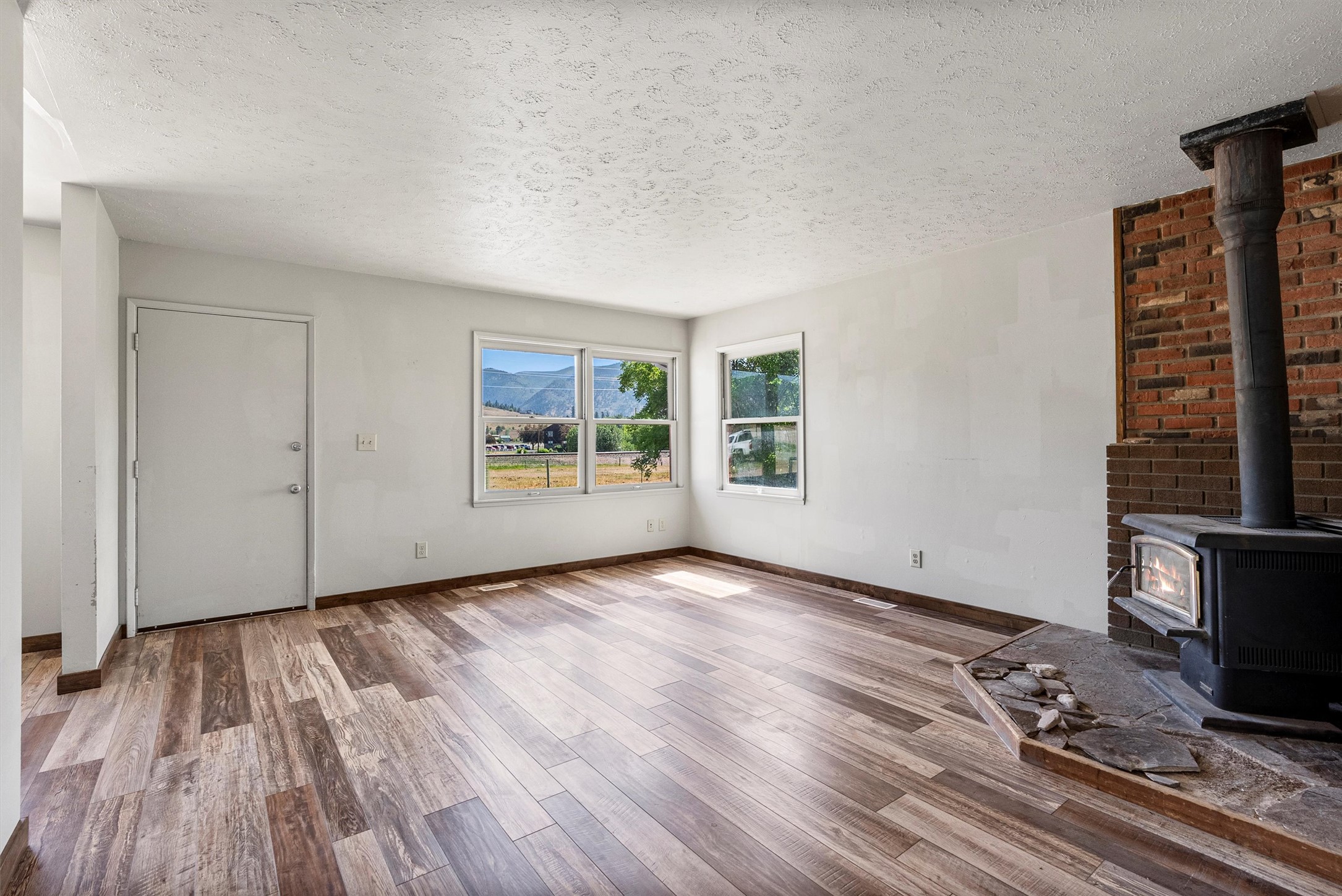 16783 Marion Street Property Photo 6