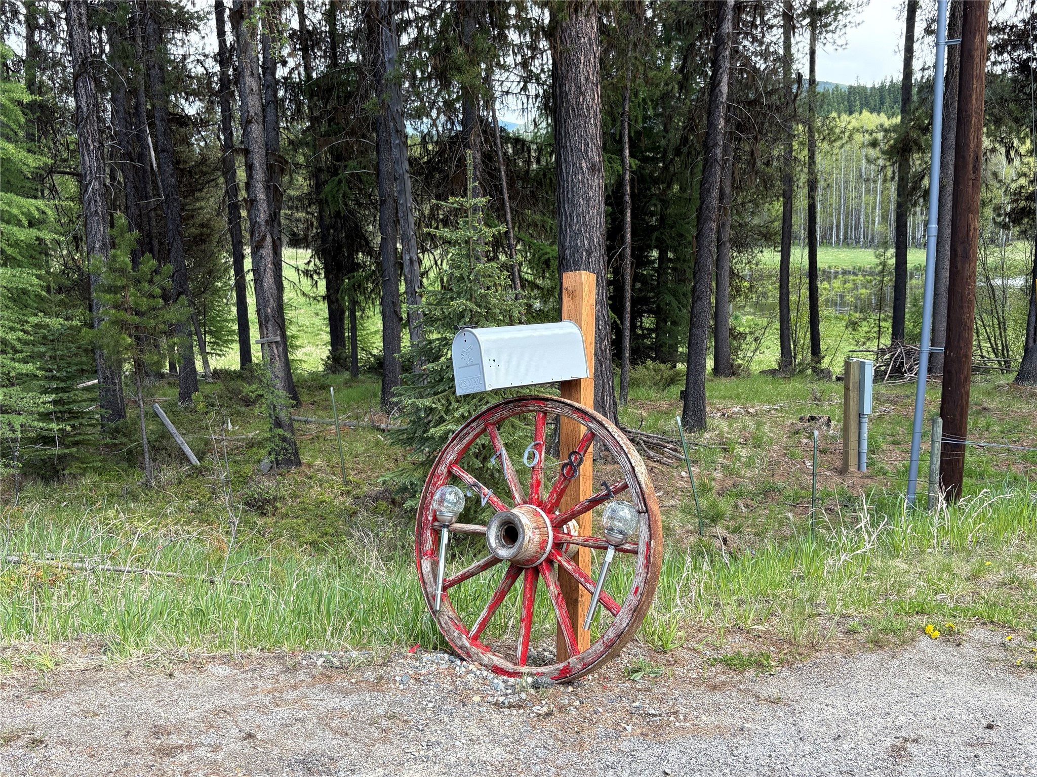 27687 Yaak River Road Property Photo 11