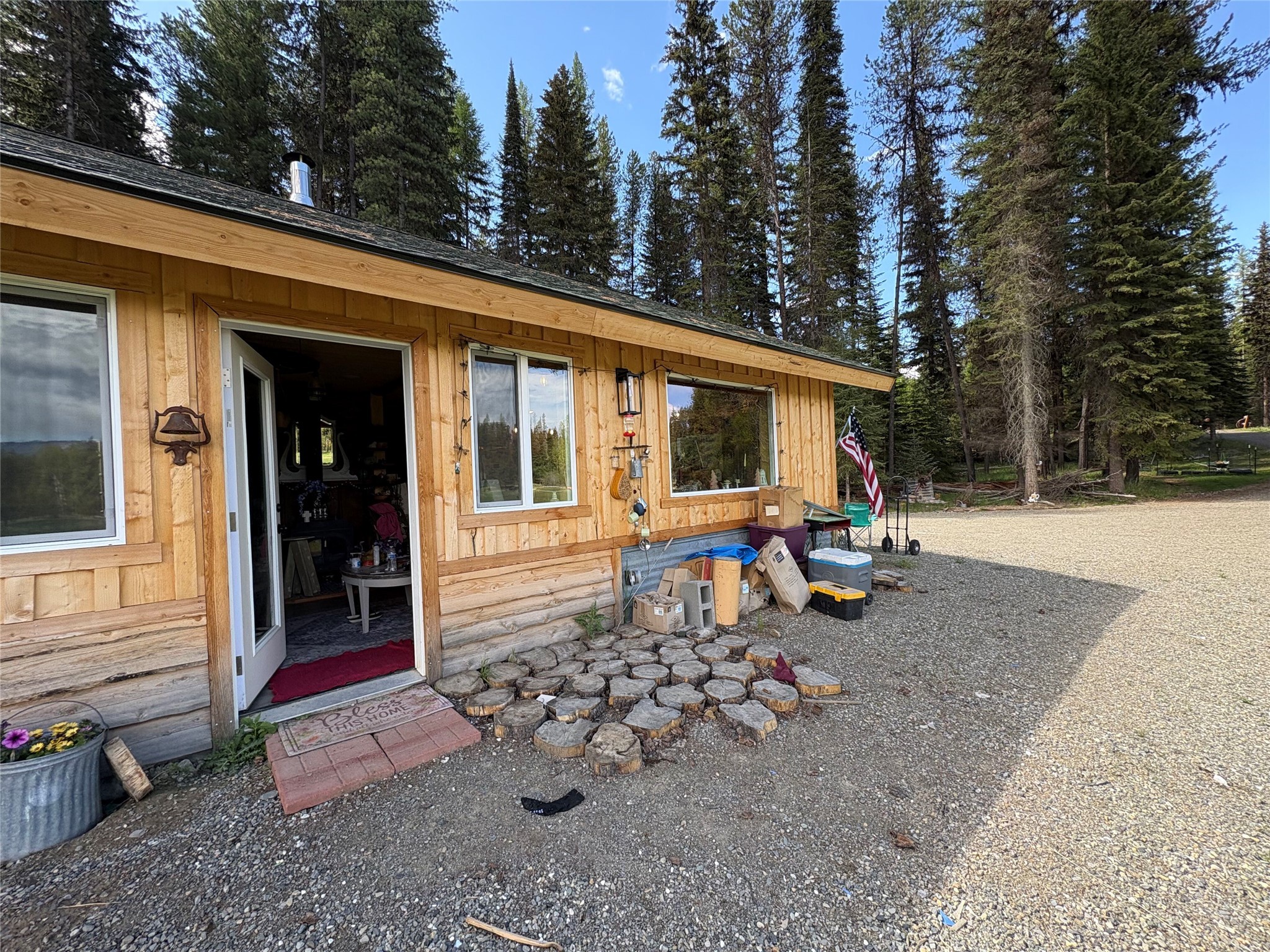 27687 Yaak River Road Property Photo 14