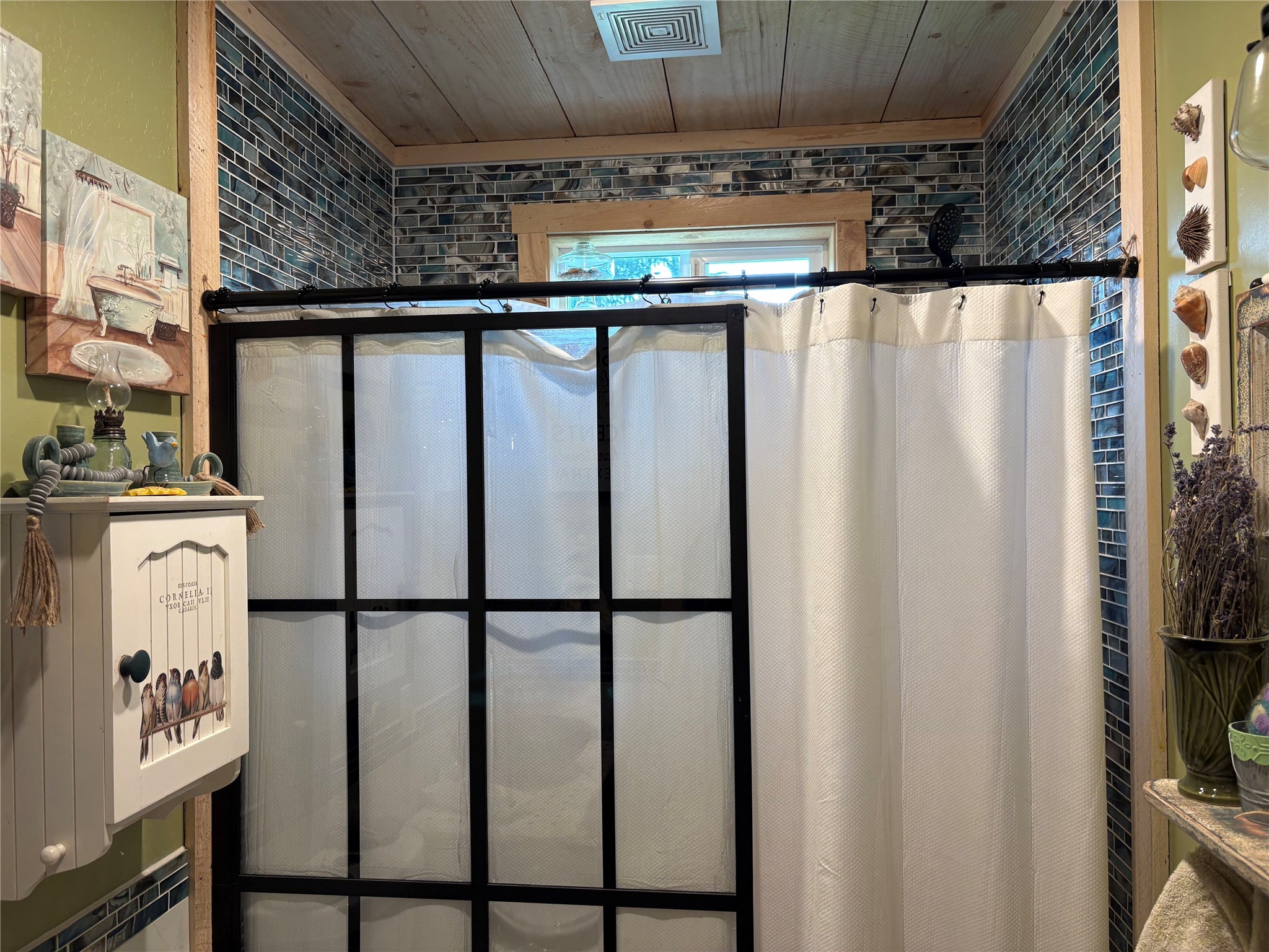 27687 Yaak River Road Property Photo 19