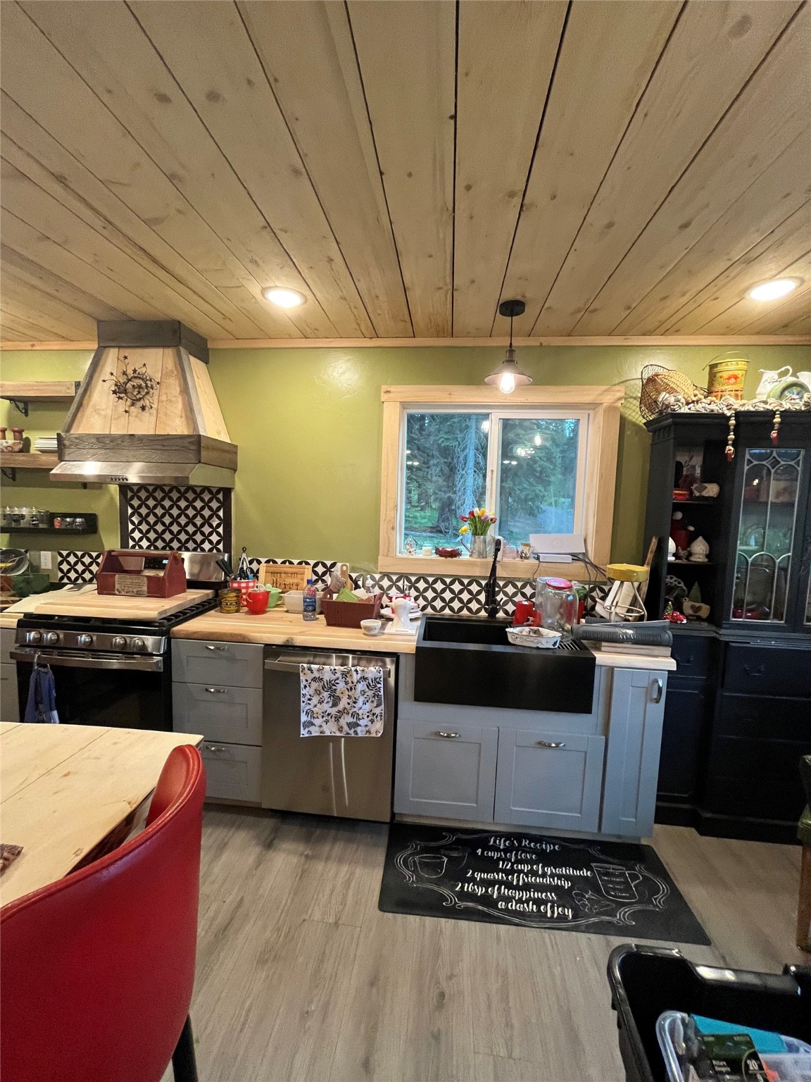 27687 Yaak River Road Property Photo 42