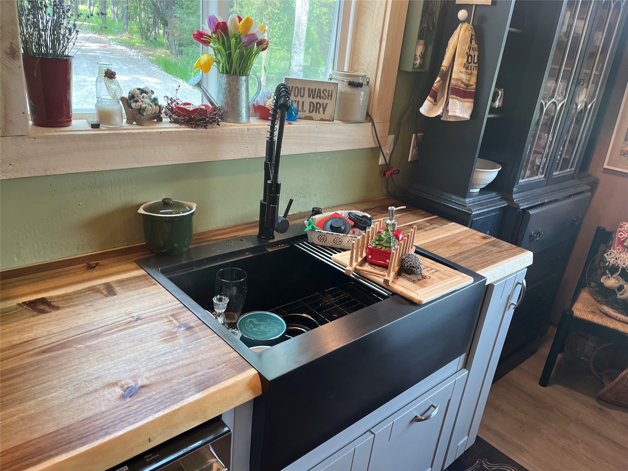 27687 Yaak River Road Property Photo 44