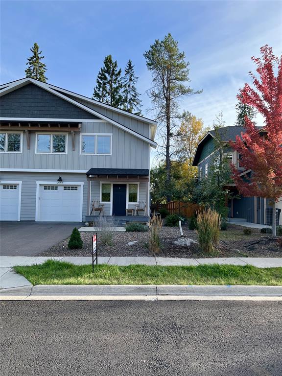 777 Aspen Grove Street Street Property Photo 1
