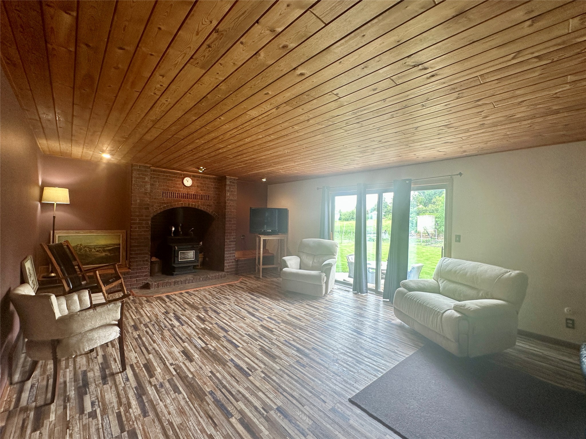 952 Chestnut Avenue Property Photo 13
