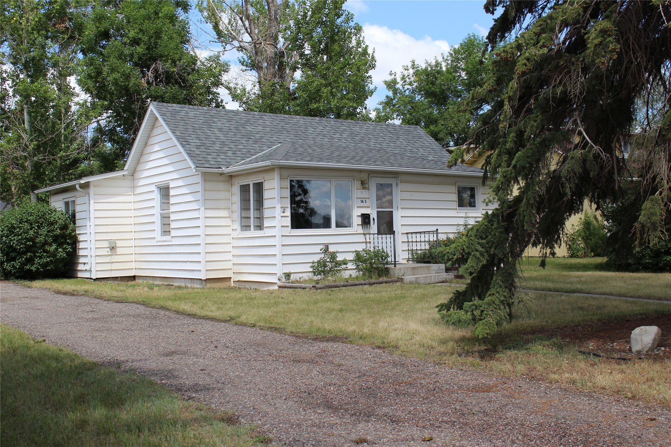 16 S Main Street Property Photo 1