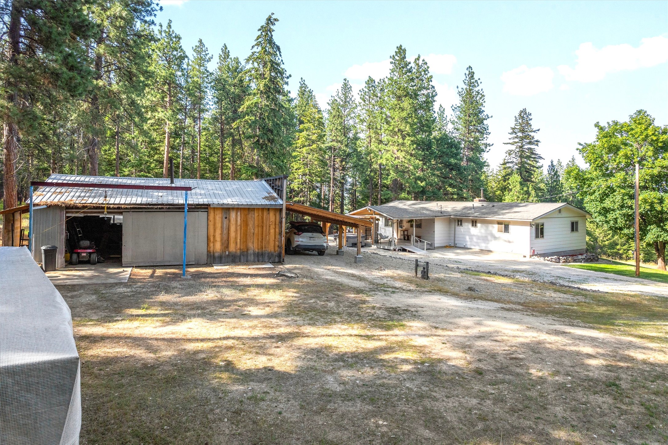 558 Timber Trail Property Photo 3
