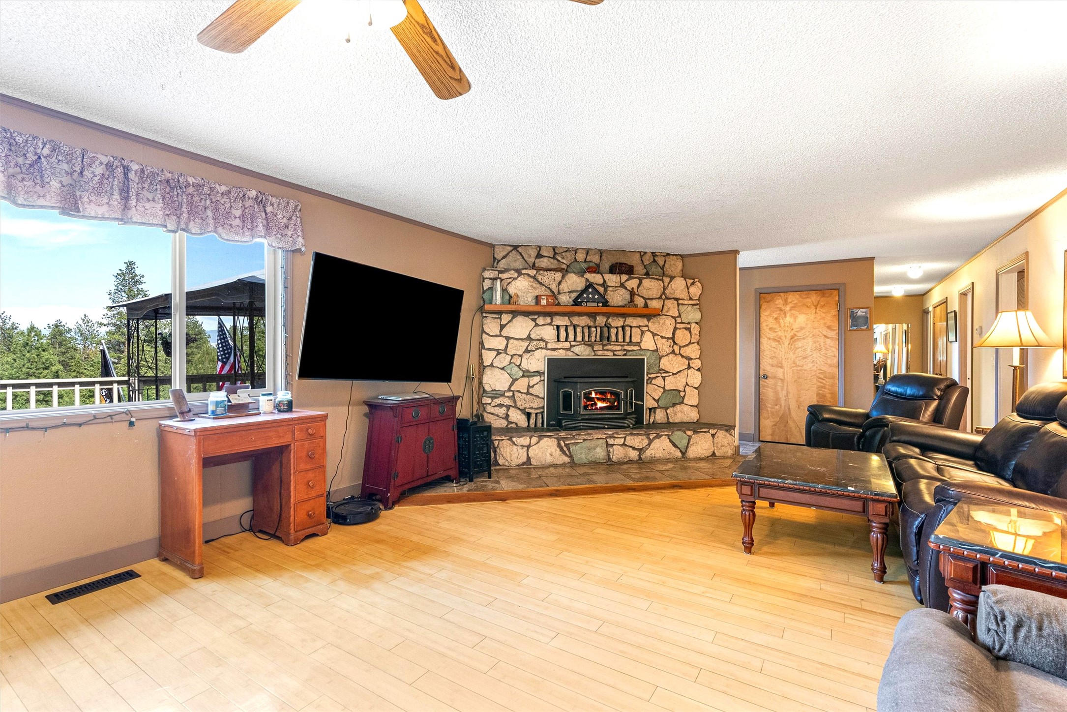 558 Timber Trail Property Photo 17