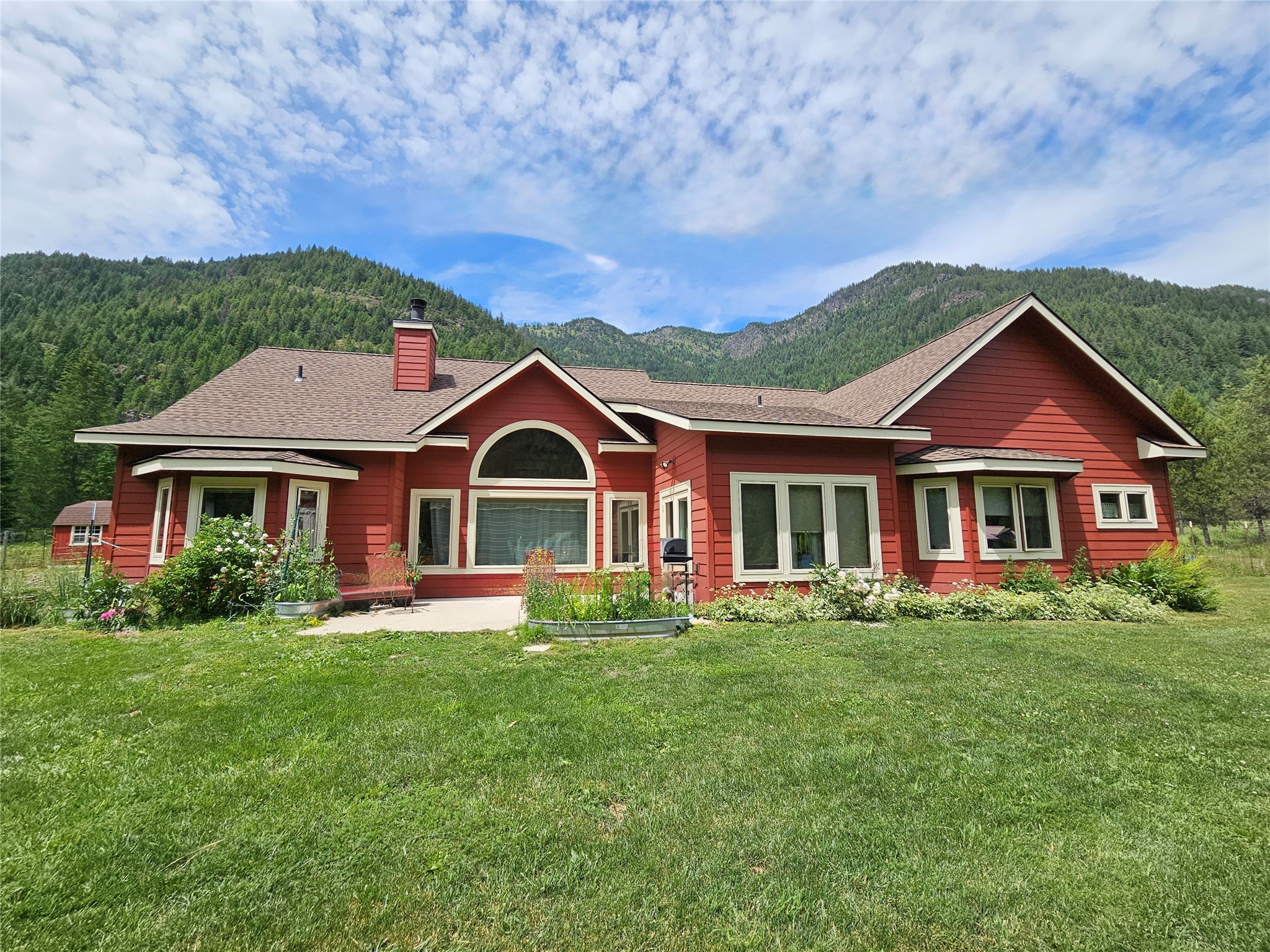 7 Conifer Lane Property Photo 1