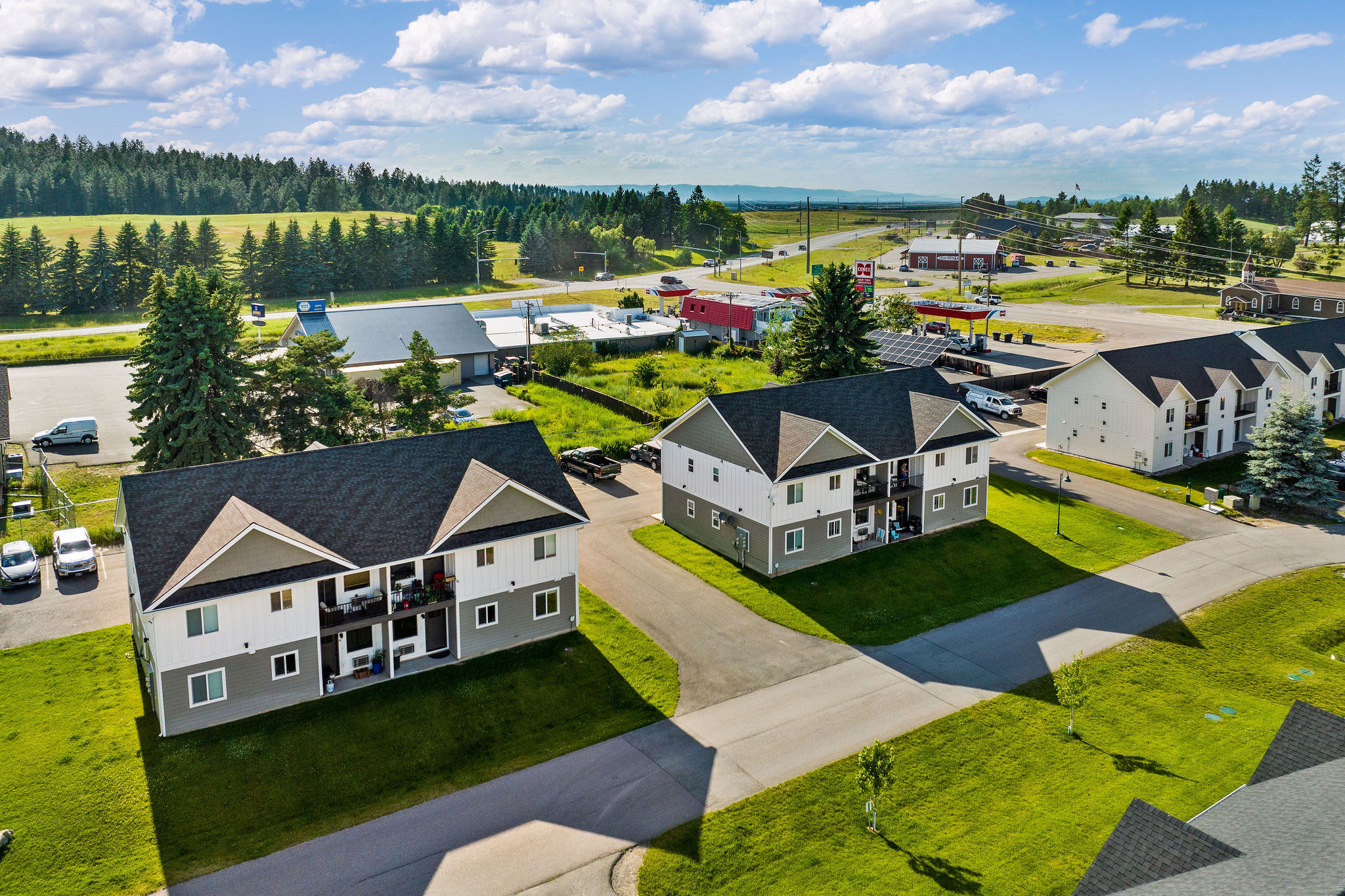 138 Jewel Basin Court Property Photo 3