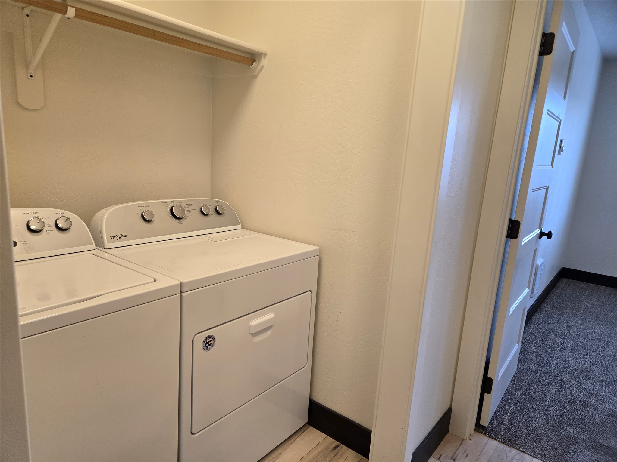 138 Jewel Basin Court Property Photo 20