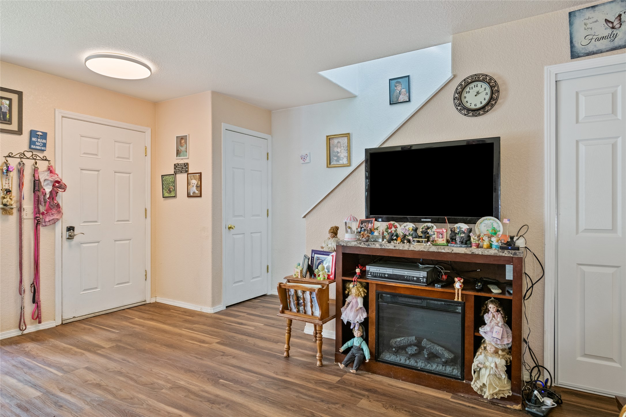 2642 Sheffield Drive Property Photo 4