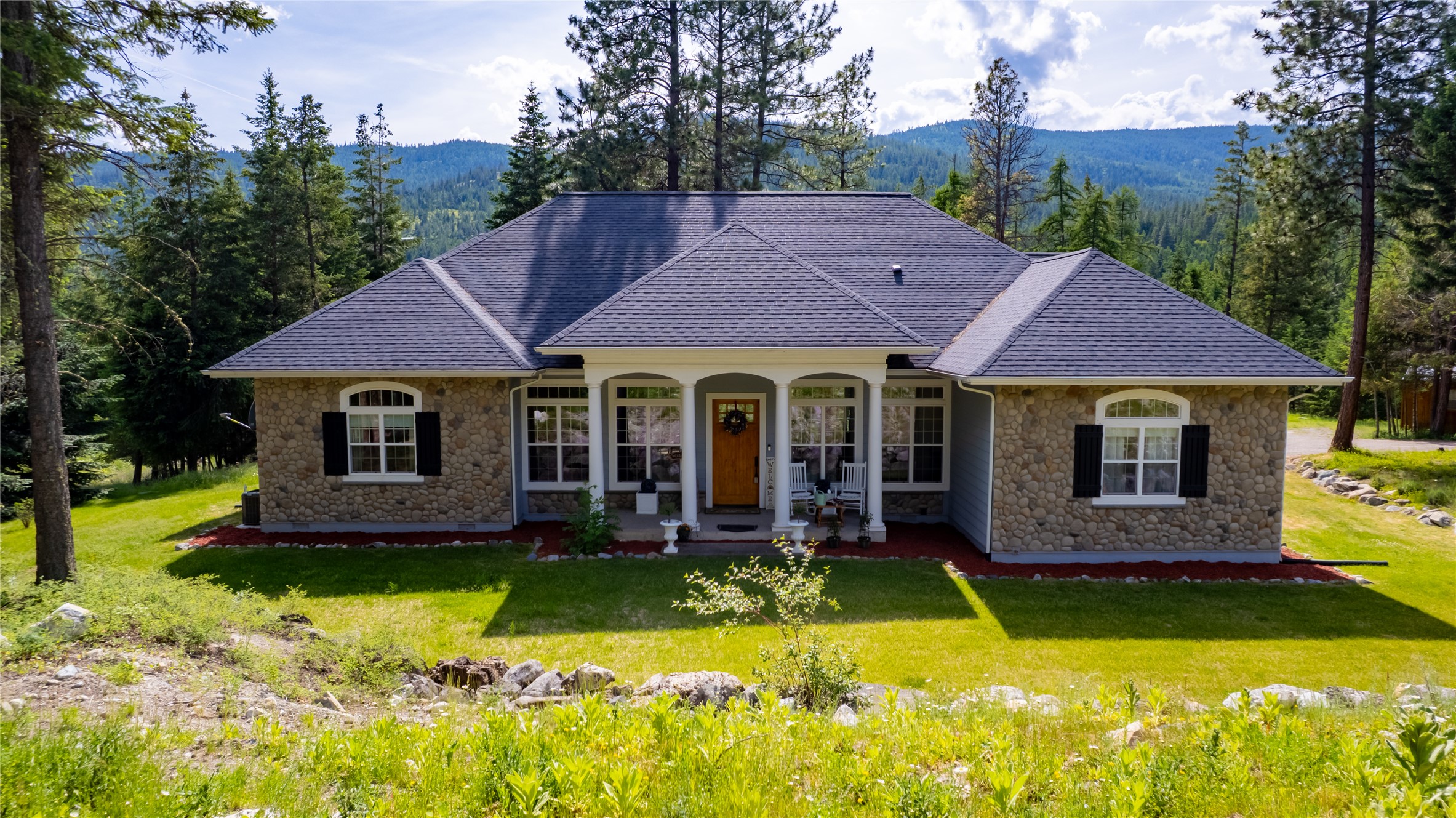 20245 Swan View Road Property Photo 1