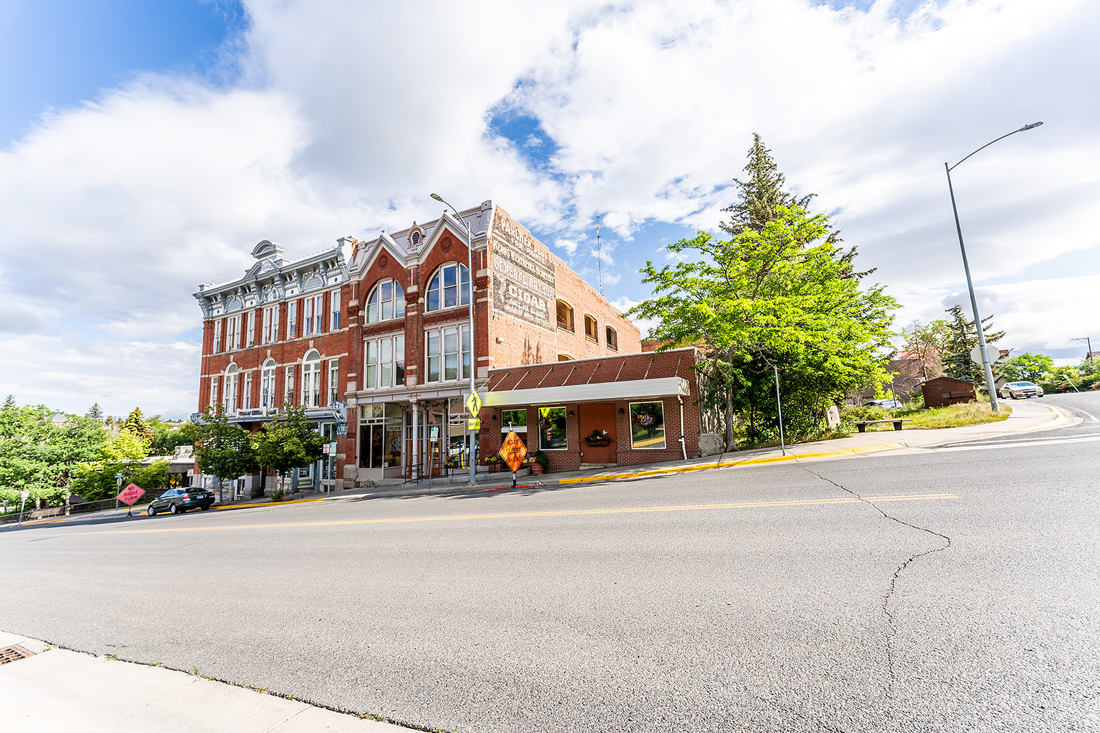 106 & 110 Broadway Street Property Photo 1