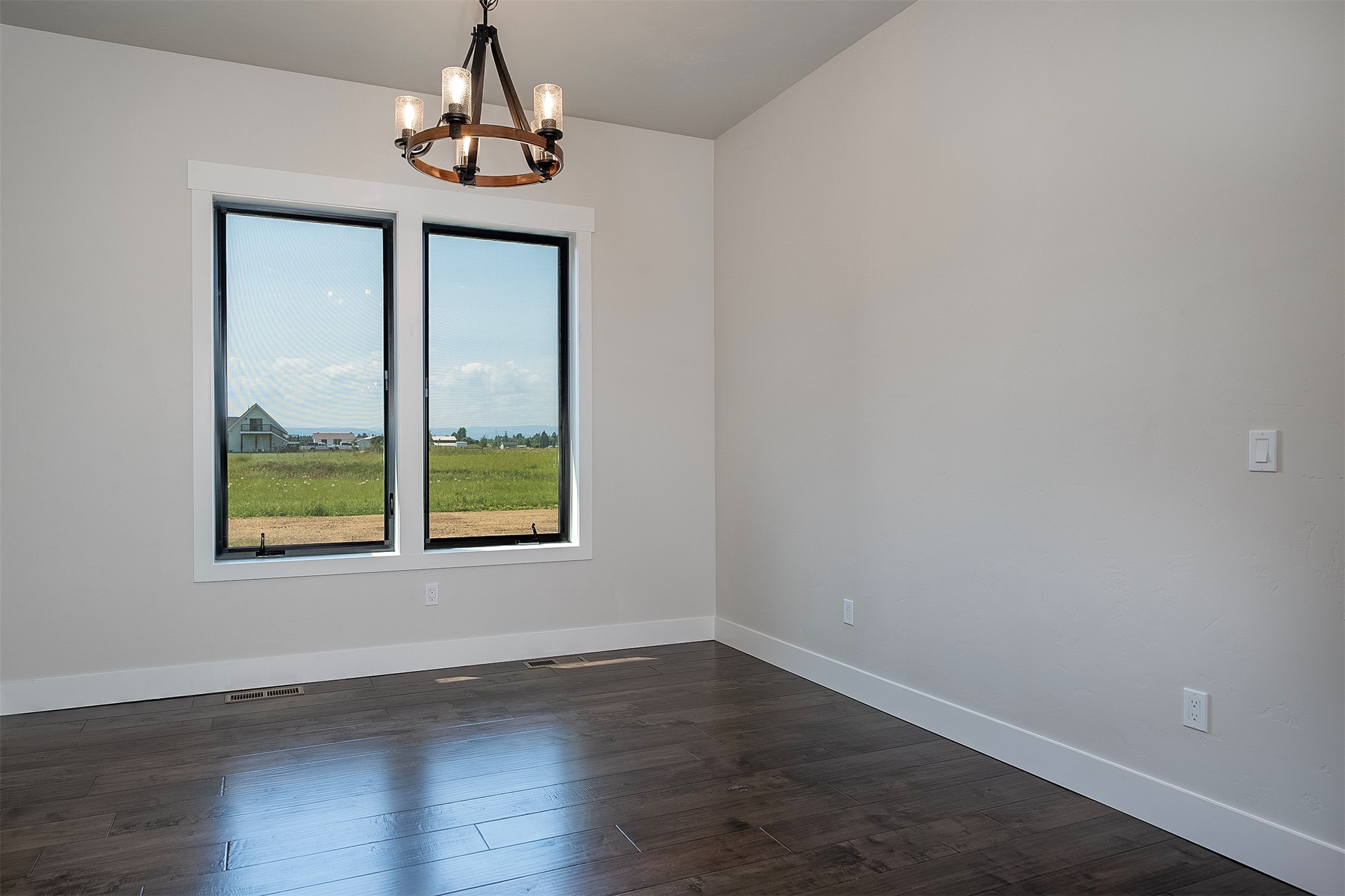 228 Holbrook Drive Property Photo 19