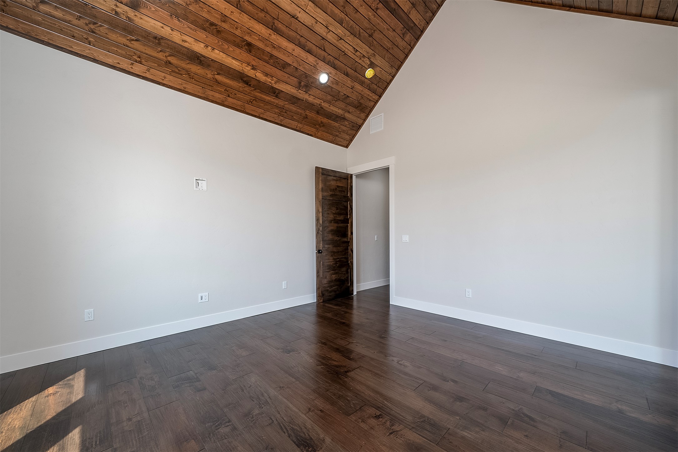 228 Holbrook Drive Property Photo 22