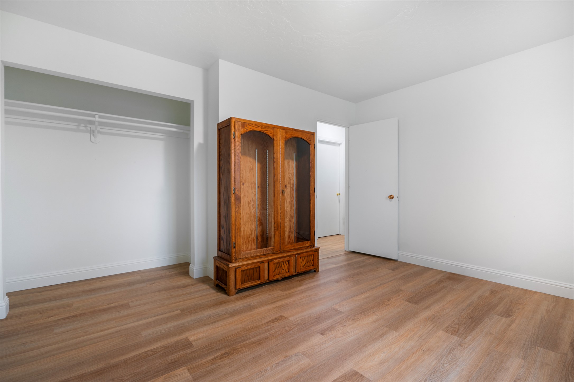 609 11th Avenue E Property Photo 15