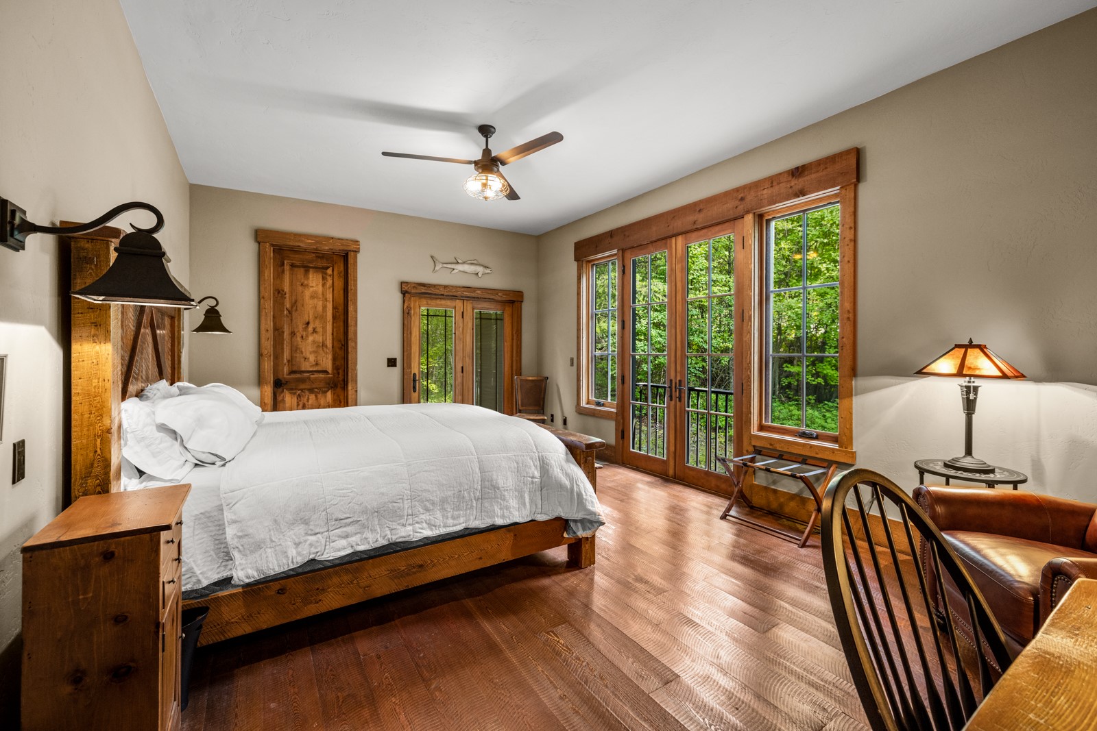 1725 Lion Mountain Drive Property Photo 44