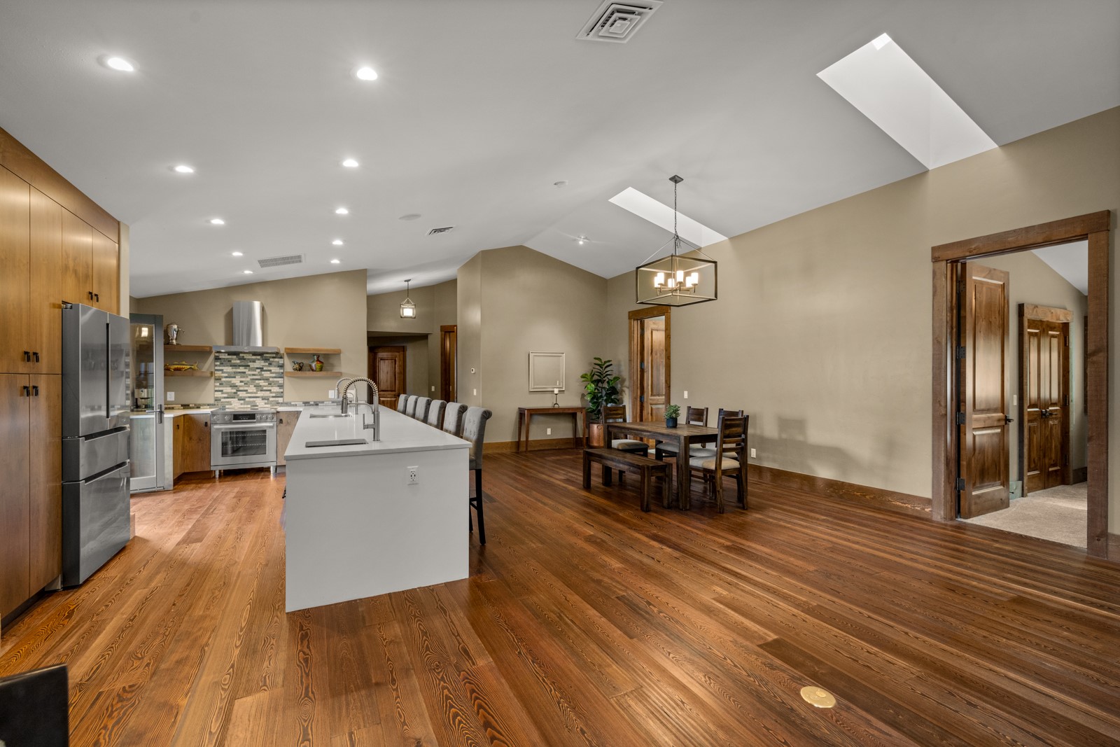 1725 Lion Mountain Drive Property Photo 62