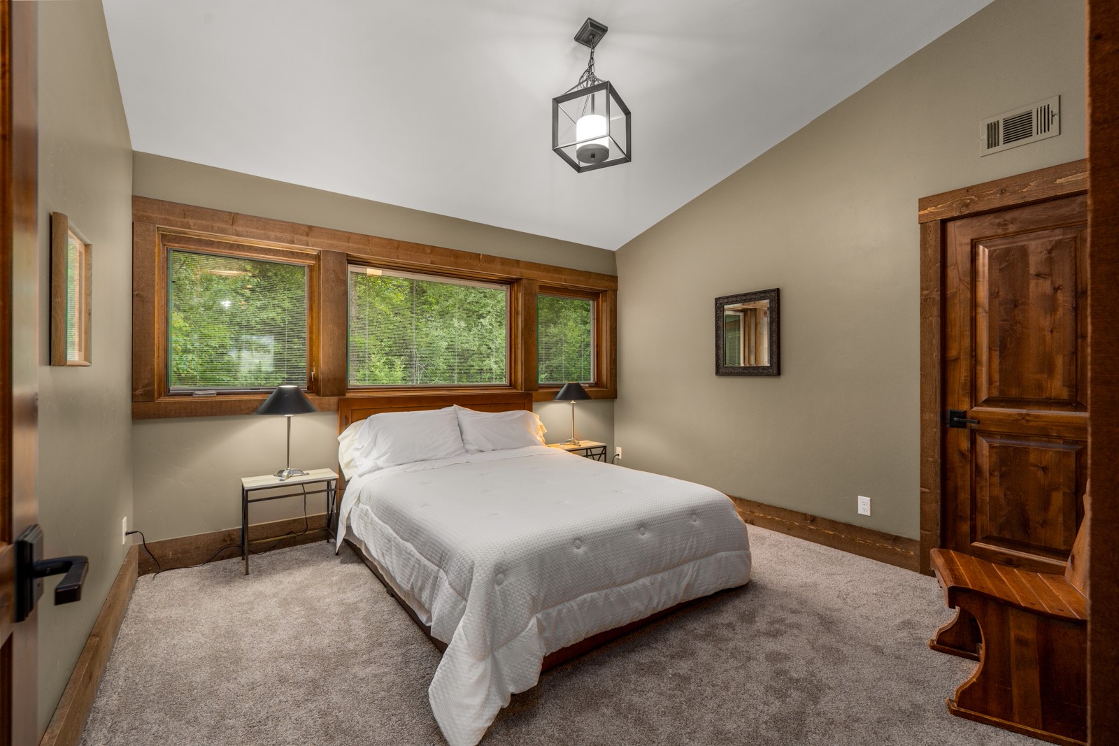 1725 Lion Mountain Drive Property Photo 68