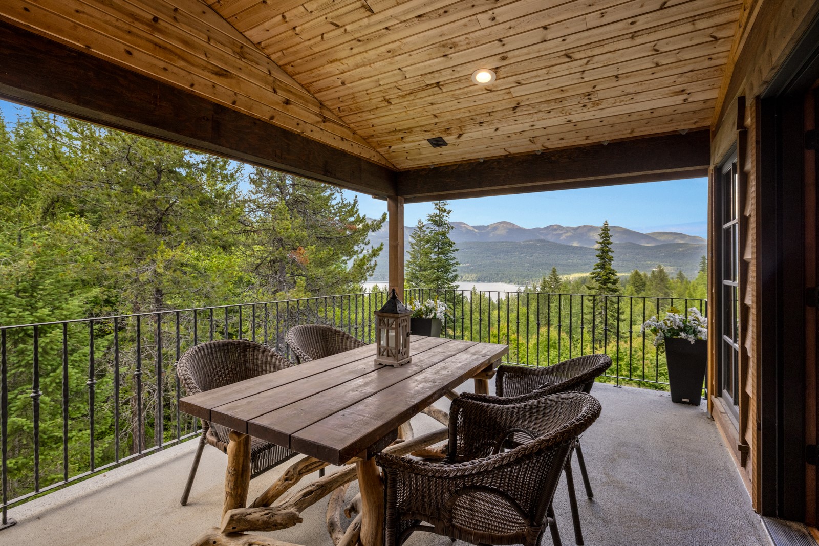 1725 Lion Mountain Drive Property Photo 74