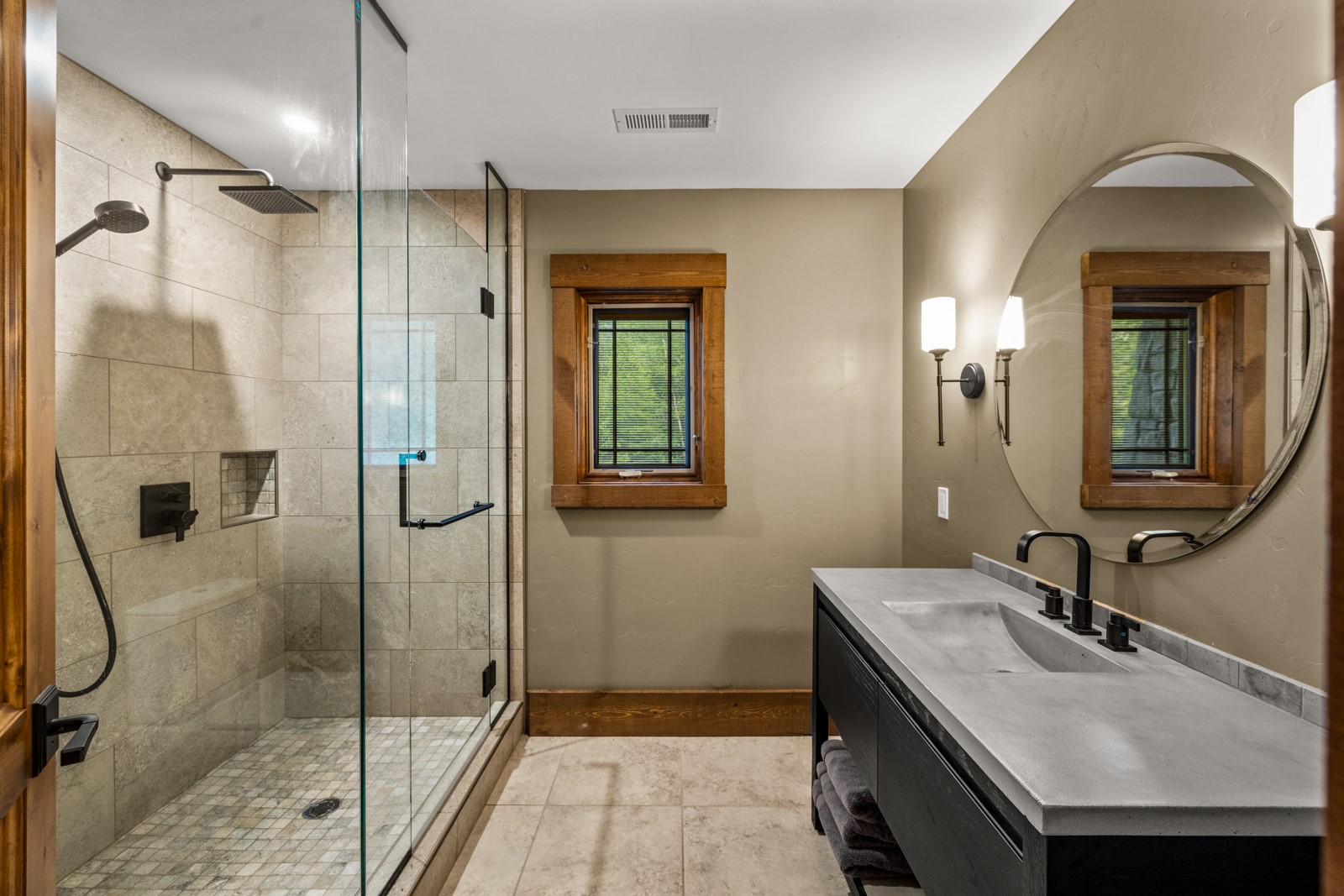 1725 Lion Mountain Drive Property Photo 87